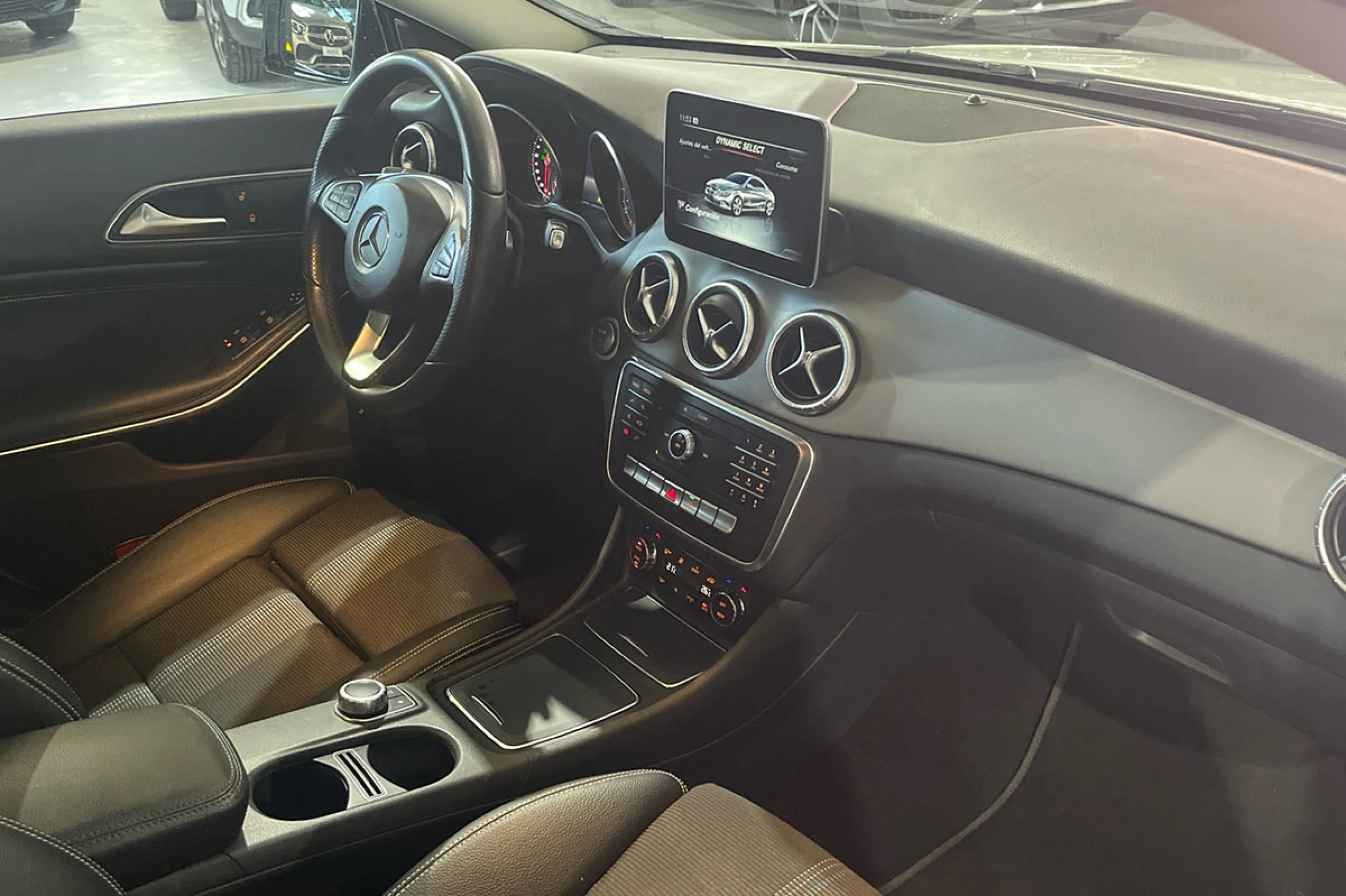 Mercedes-Benz CLA 200 Clase CLA CLA 200 - Foto 36