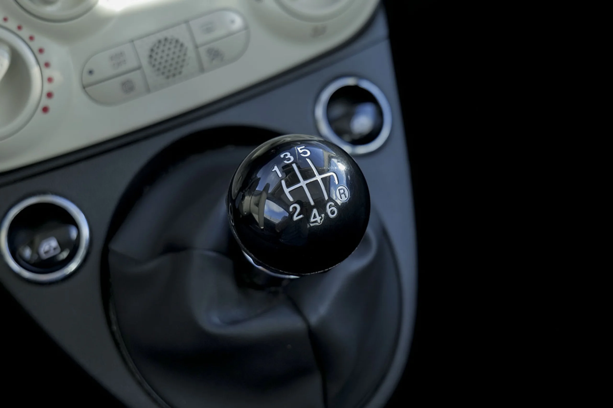 Fiat 500 Dolcevita 1.0 Hybrid 51KW 70 CV - Foto 23