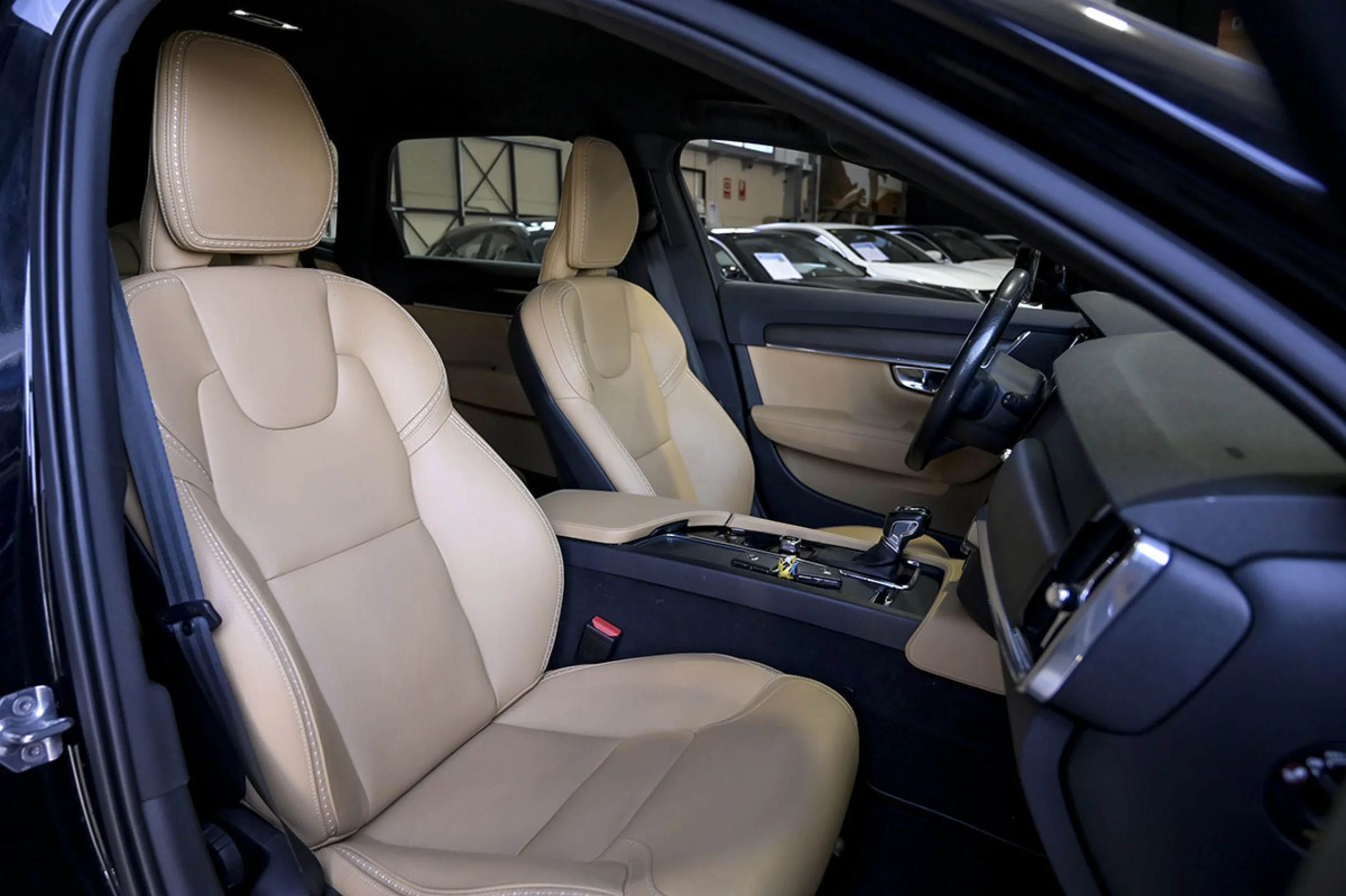 Volvo V90 Cross Country 2.0 D4 AWD Auto - Foto 39