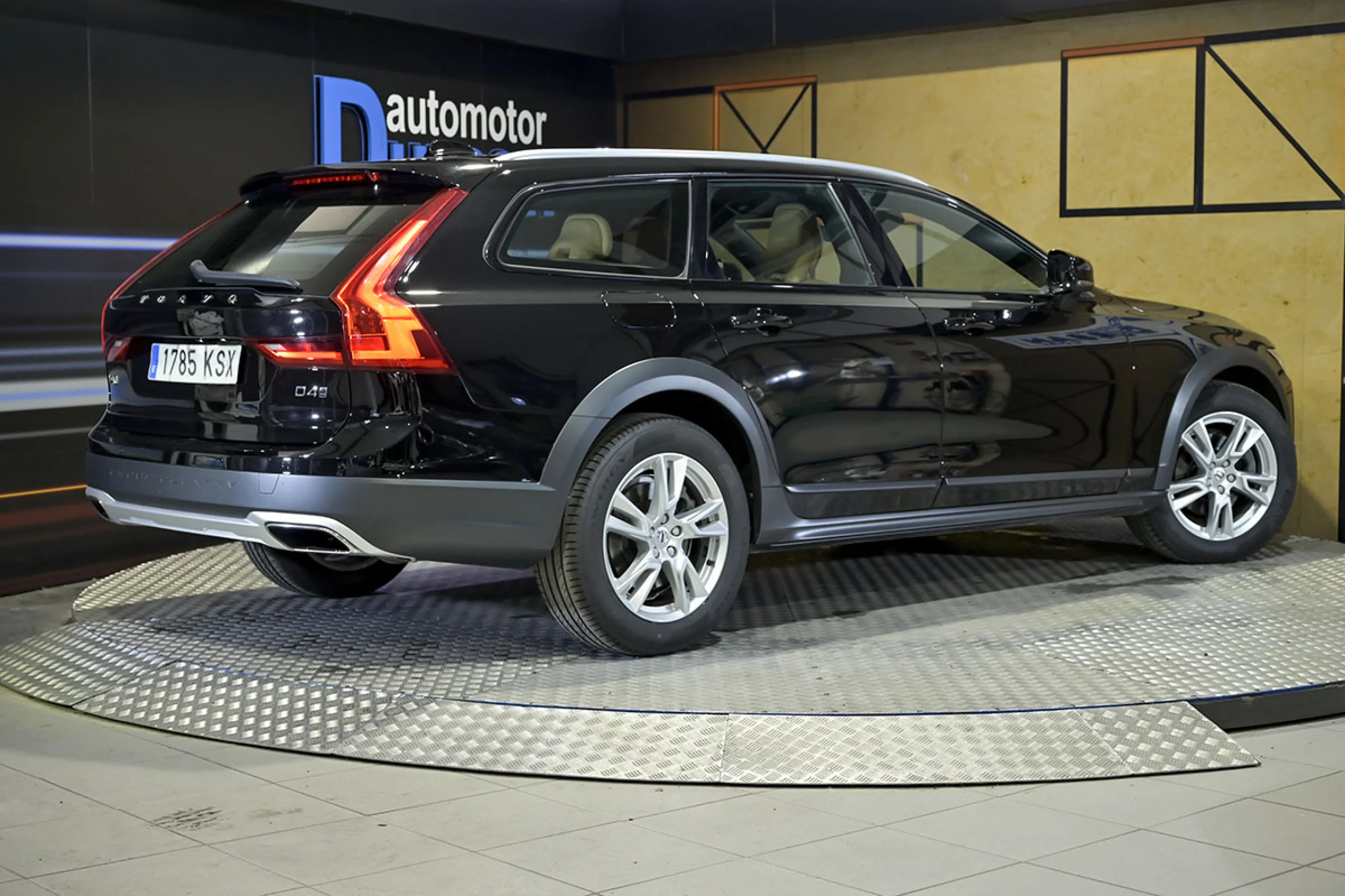 Volvo V90 Cross Country 2.0 D4 AWD Auto - Foto 5