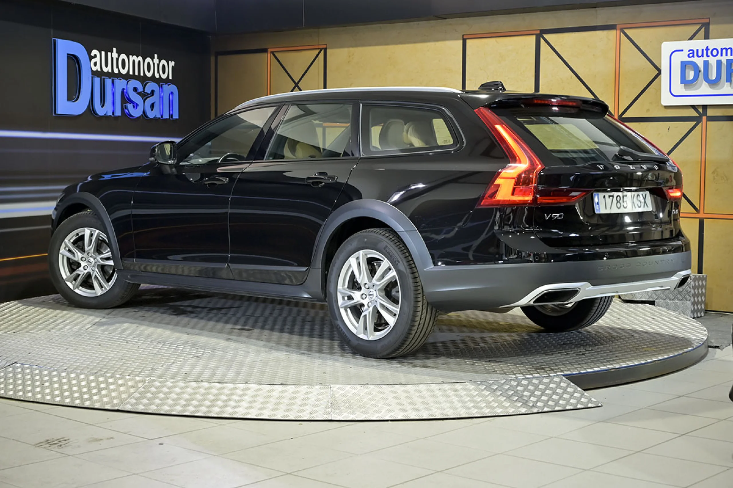 Volvo V90 Cross Country 2.0 D4 AWD Auto - Foto 4