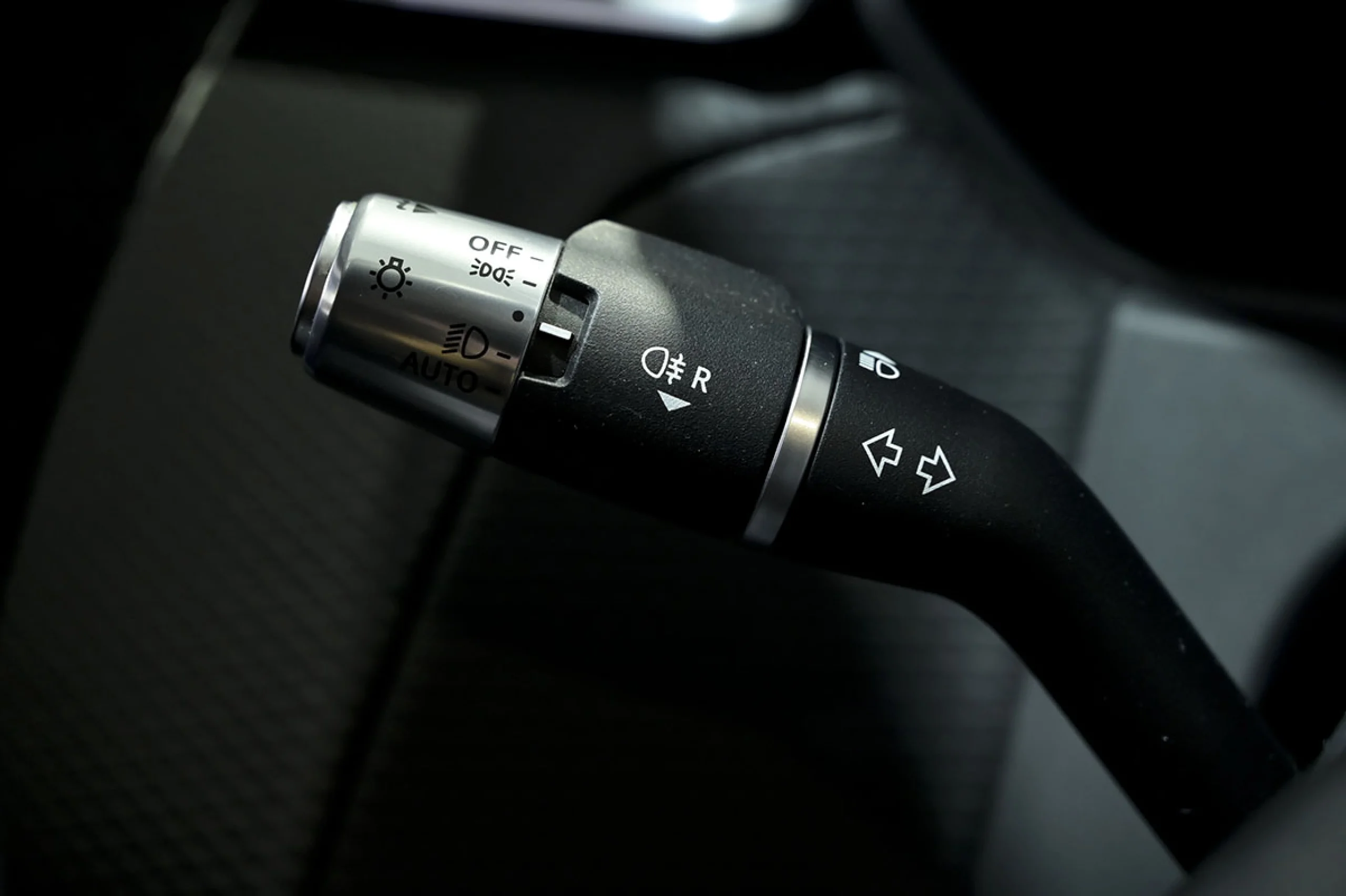 Land Rover Range Rover Velar 2.0D I4 150kW 204CV S 4WD Auto - Foto 27