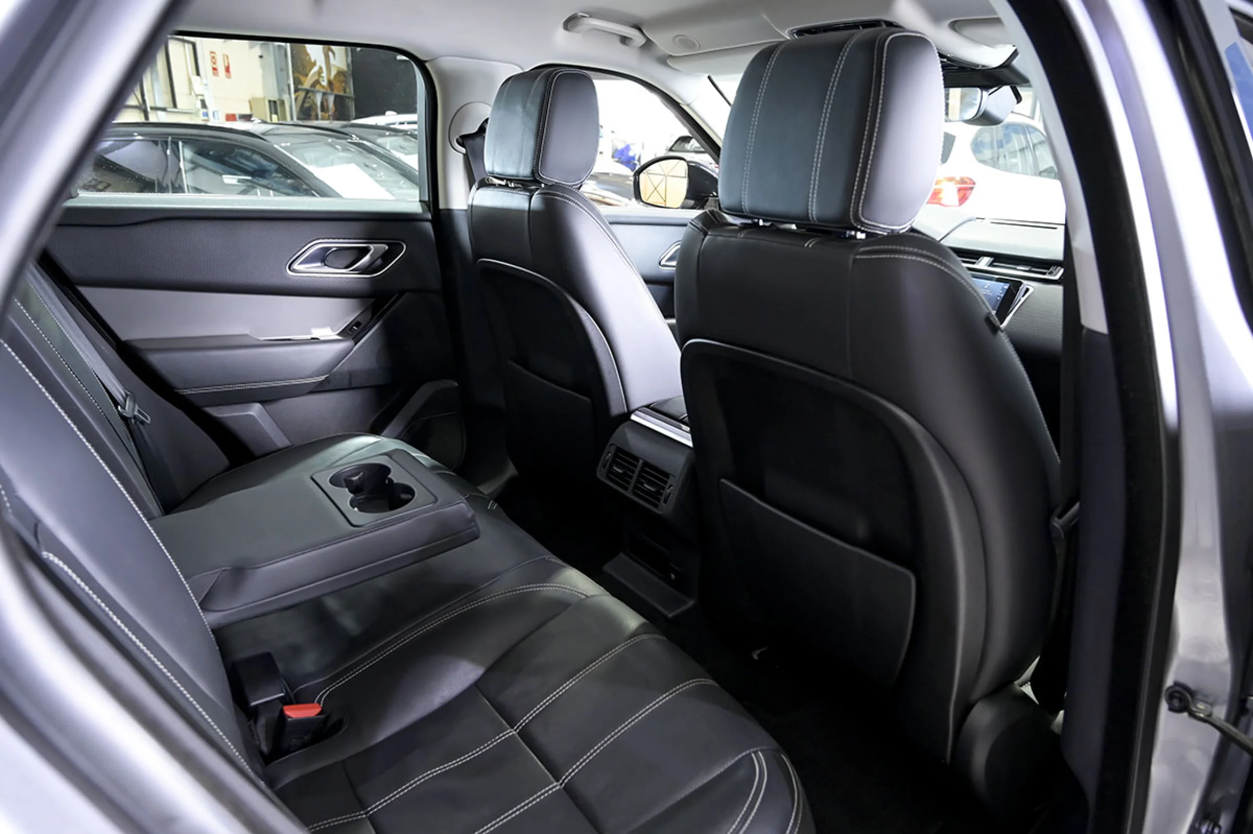 Land Rover Range Rover Velar 2.0D I4 150kW 204CV S 4WD Auto - Foto 15