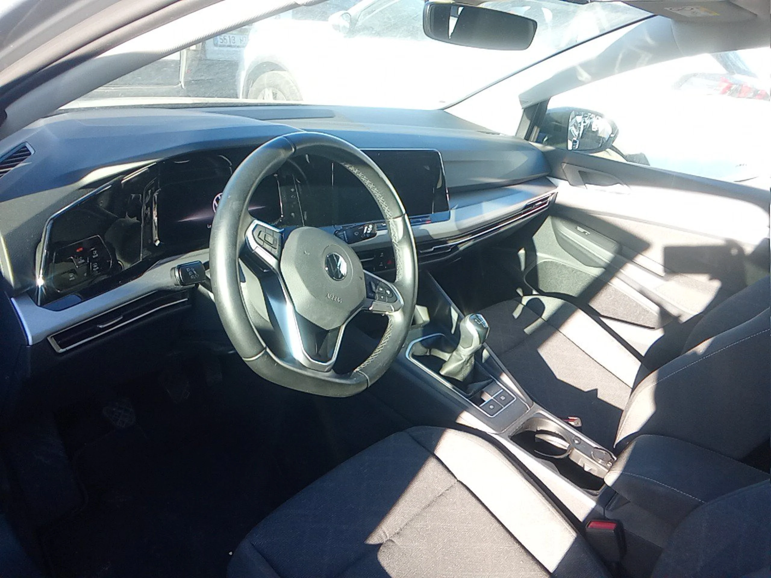 Volkswagen Golf Life 2.0 TDI 85kW (115CV) - Foto 7