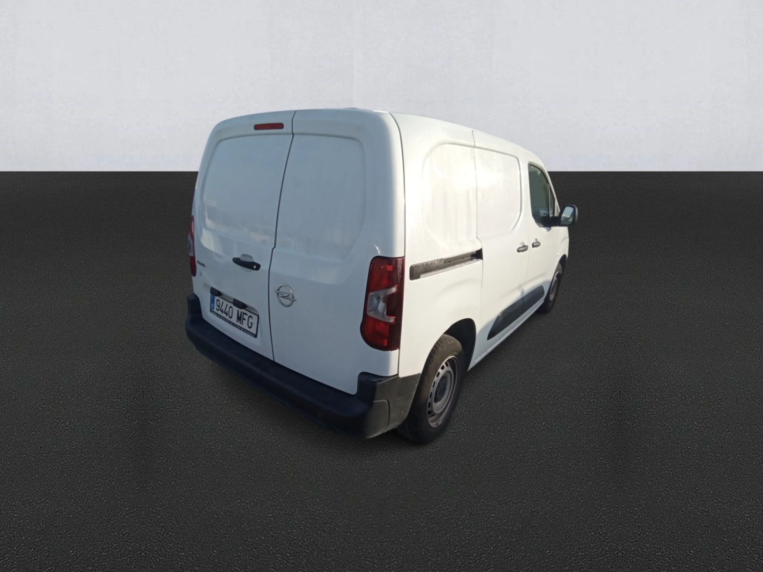 Opel Combo Cargo L 650kg Diesel 1.5 100HP S&amp;S MT E6 - Foto 4
