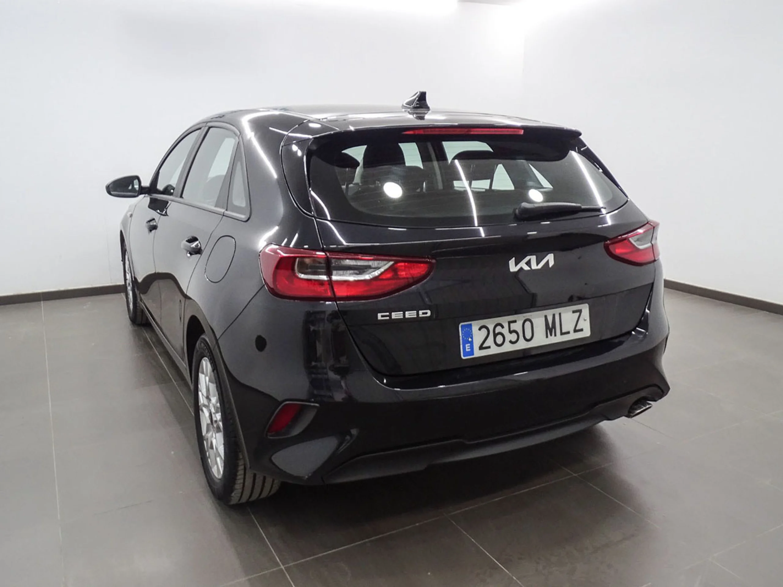 Kia Ceed cee d 1.0 TGDi 88kW 120CV Concept - Foto 4