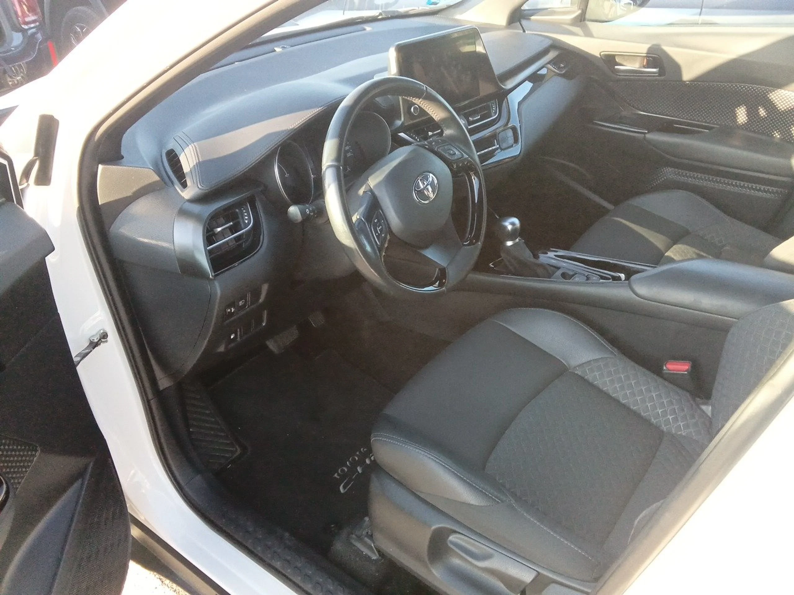 Toyota C-HR 1.8 125H Advance - Foto 7