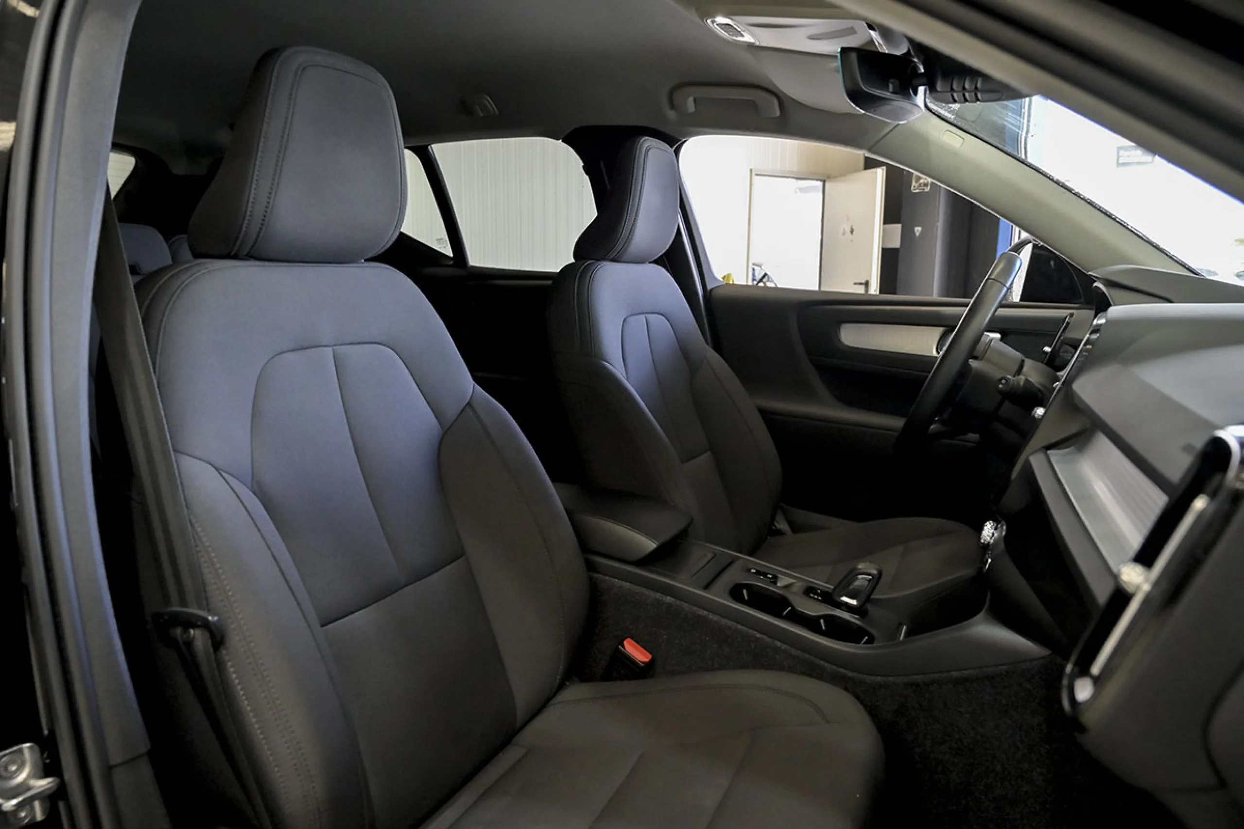 Volvo XC 60 XC40 1.5 T3 Momentum Pro Auto - Foto 24