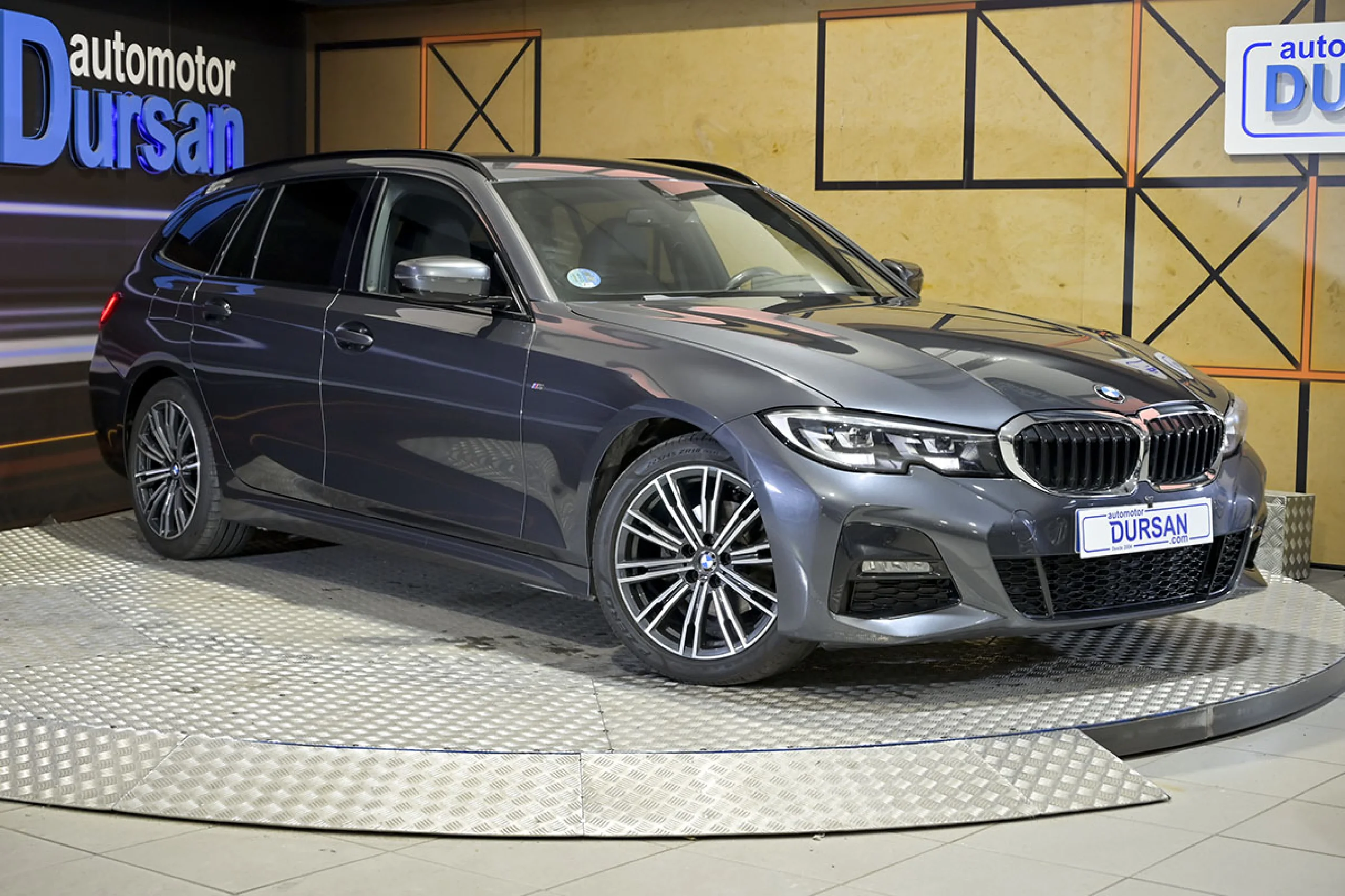 BMW 320 Serie 3 320d xDrive Automatica Touring - Foto 3