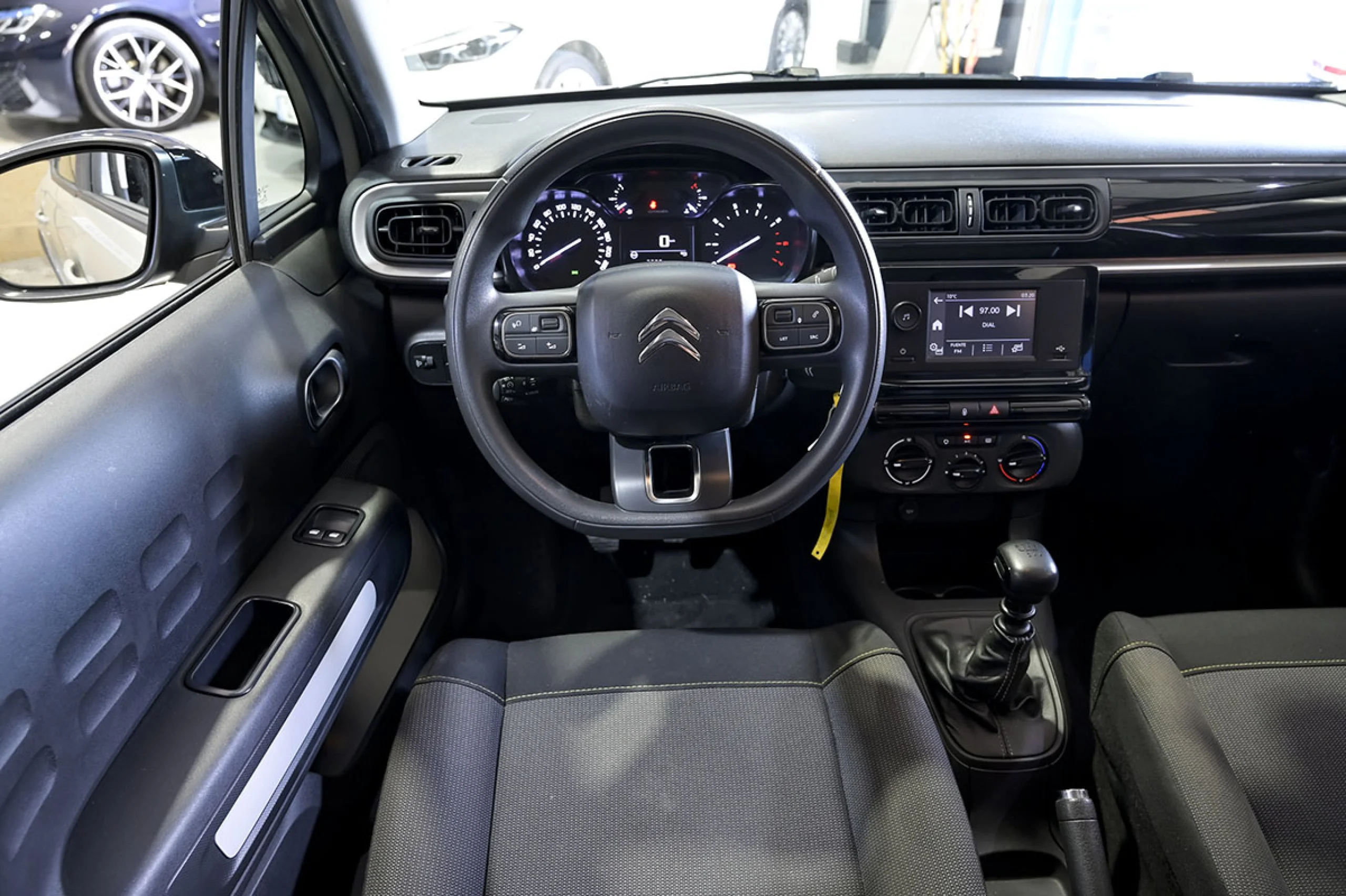 Citroen C3 BlueHDi 75KW 100CV SS Live Pack - Foto 32