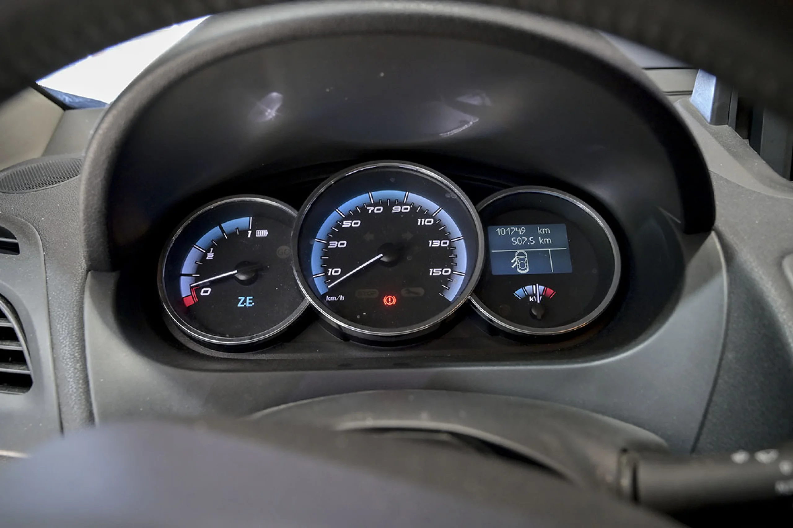 Renault Fluence ZE Dynamique - Foto 37