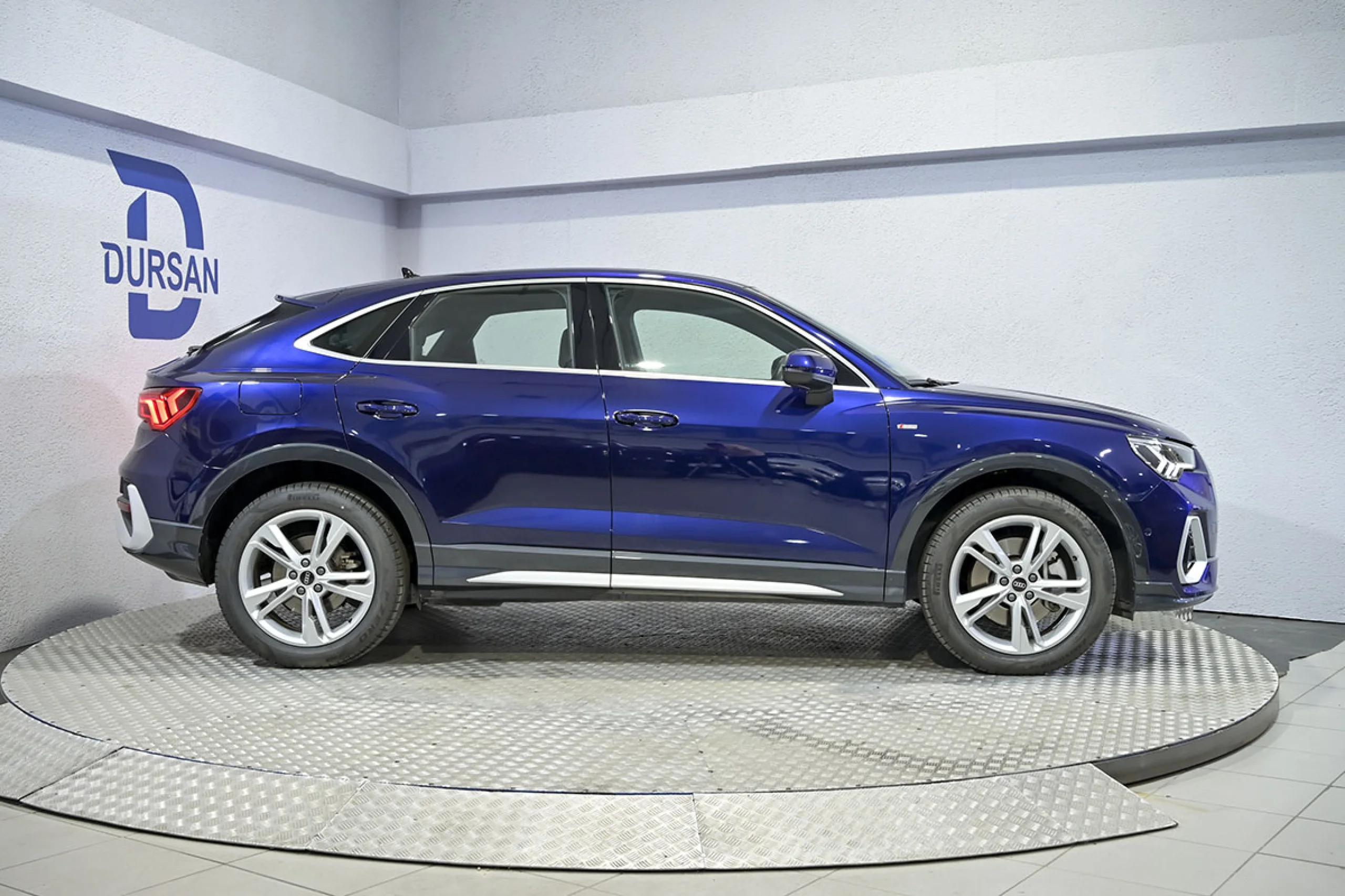 Audi Q3 SPORTBACK 45 TFSI e 180kW S tronic S Line - Foto 23