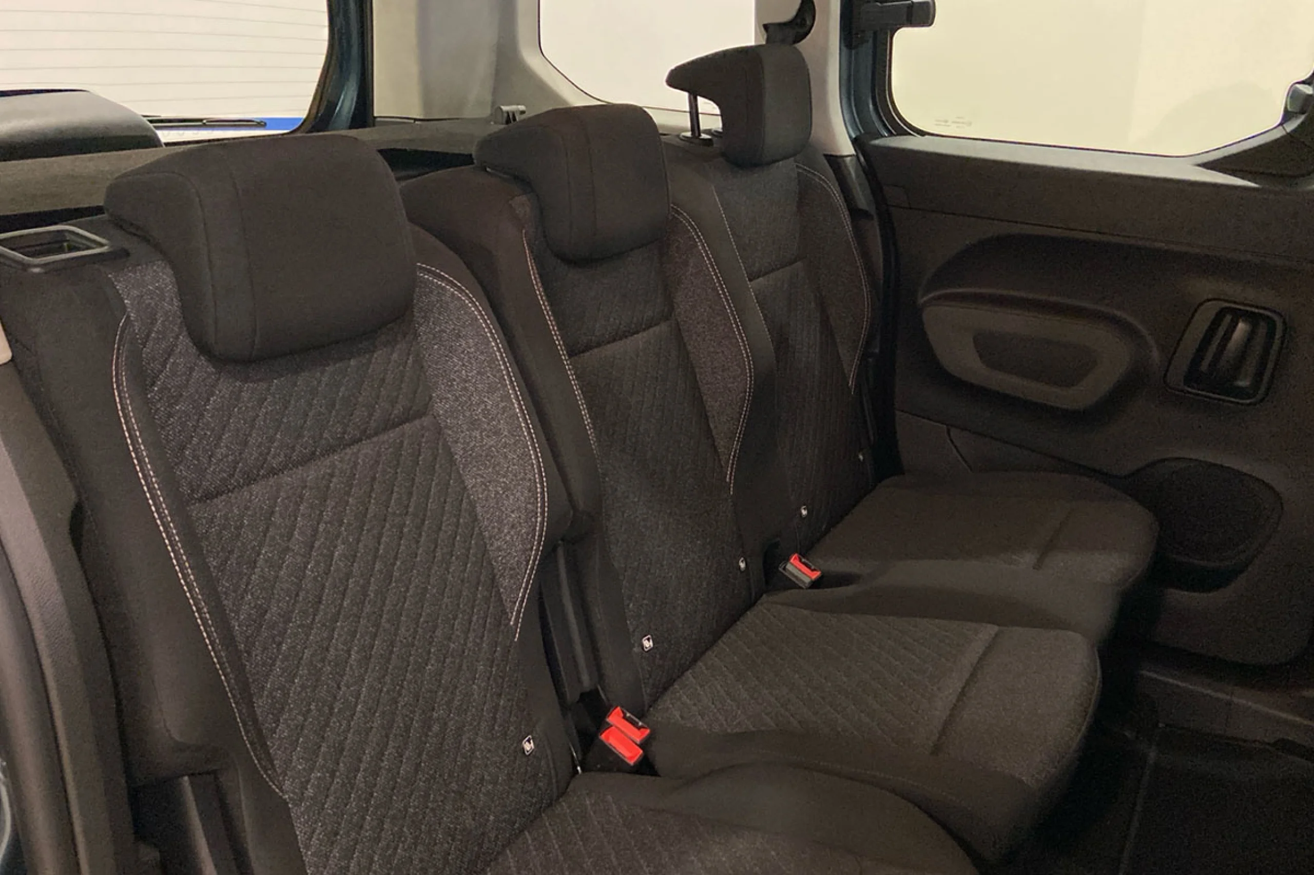 Peugeot Rifter Allure Business Standard BlueHDi 96kW - Foto 14