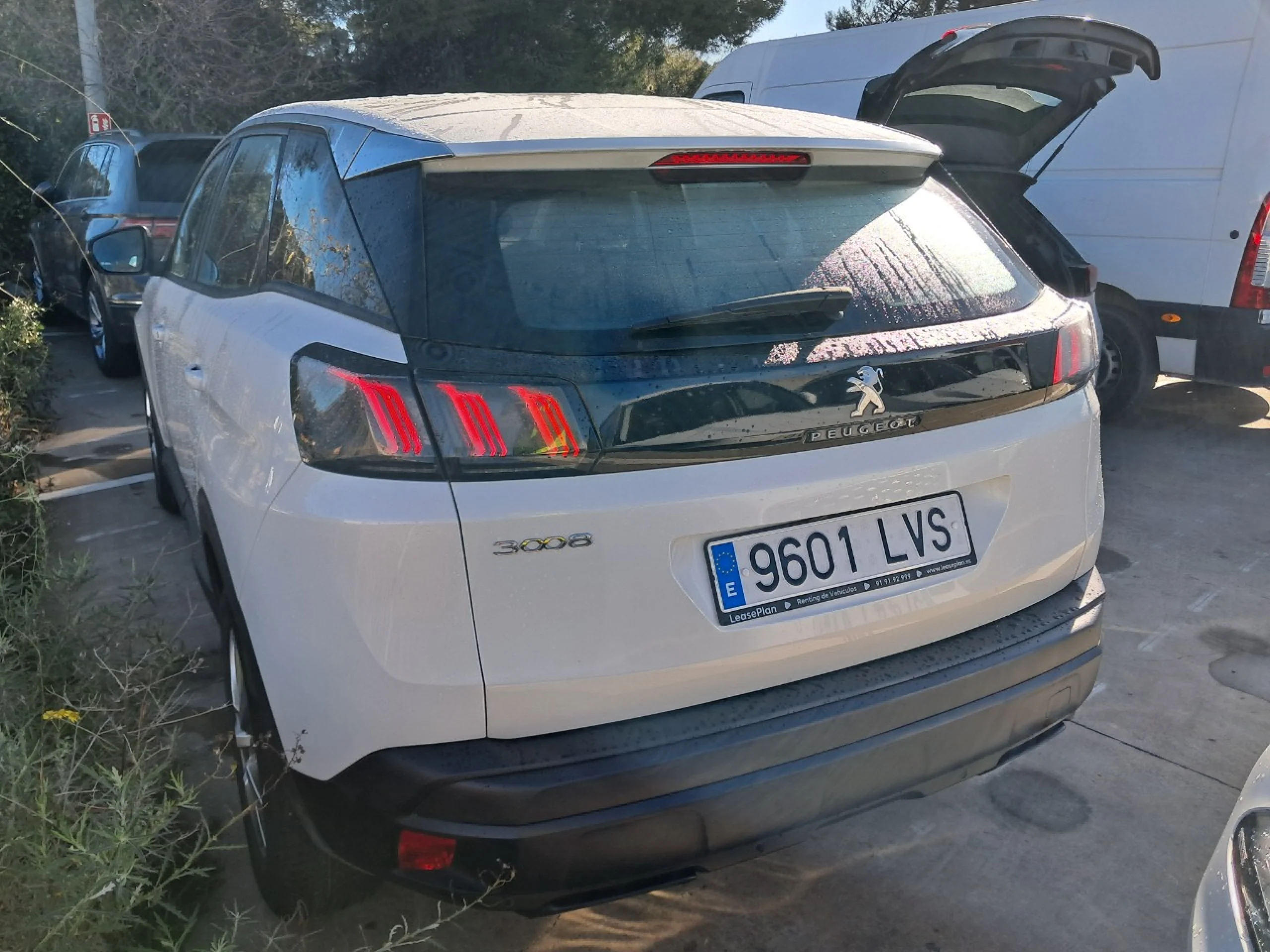 Peugeot 3008 1.5 BlueHDi 96kW (130CV) S&amp;S Active Pack - Foto 6