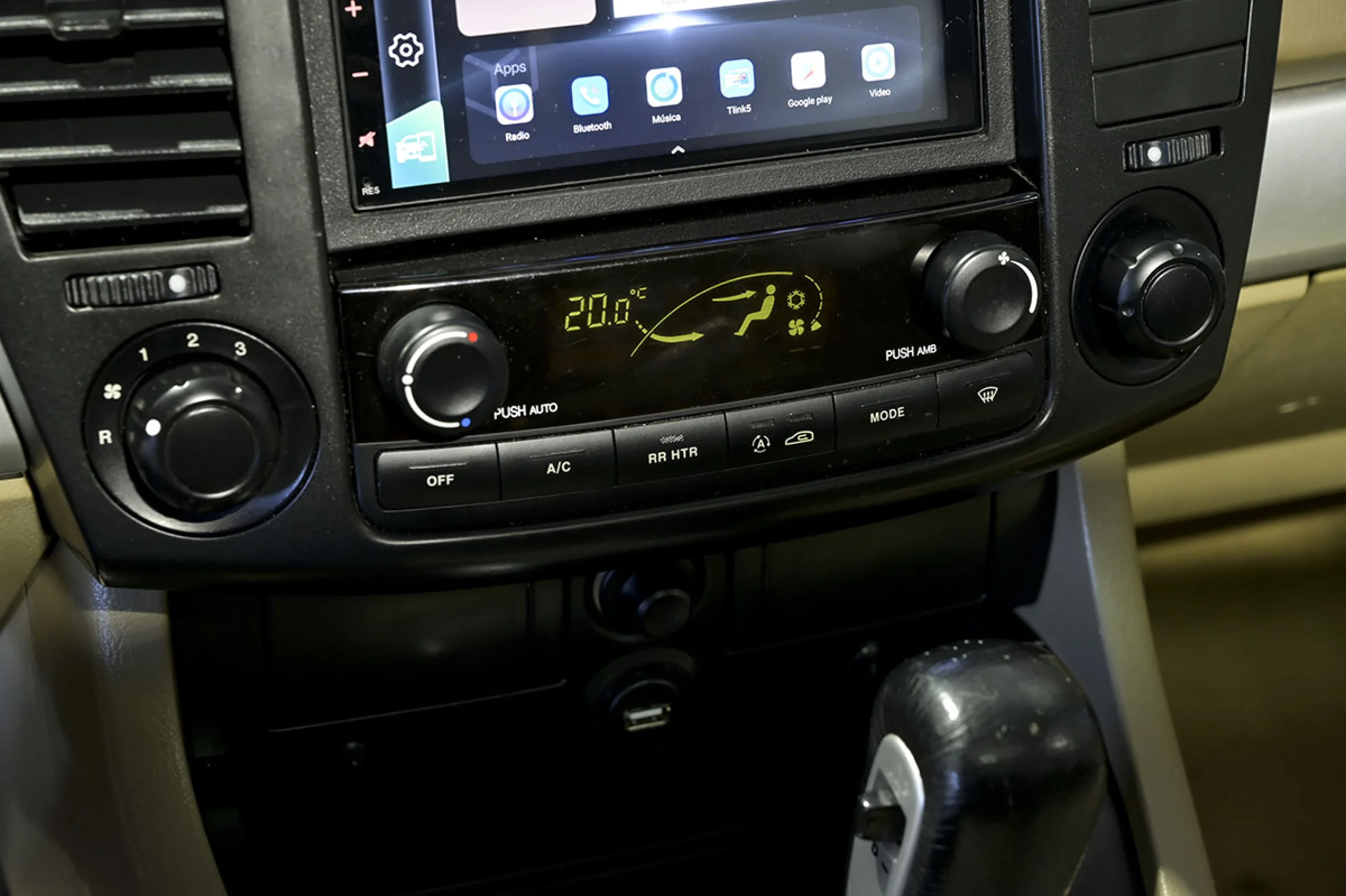 Ssangyong Rodius 270Xdi Limited - Foto 31