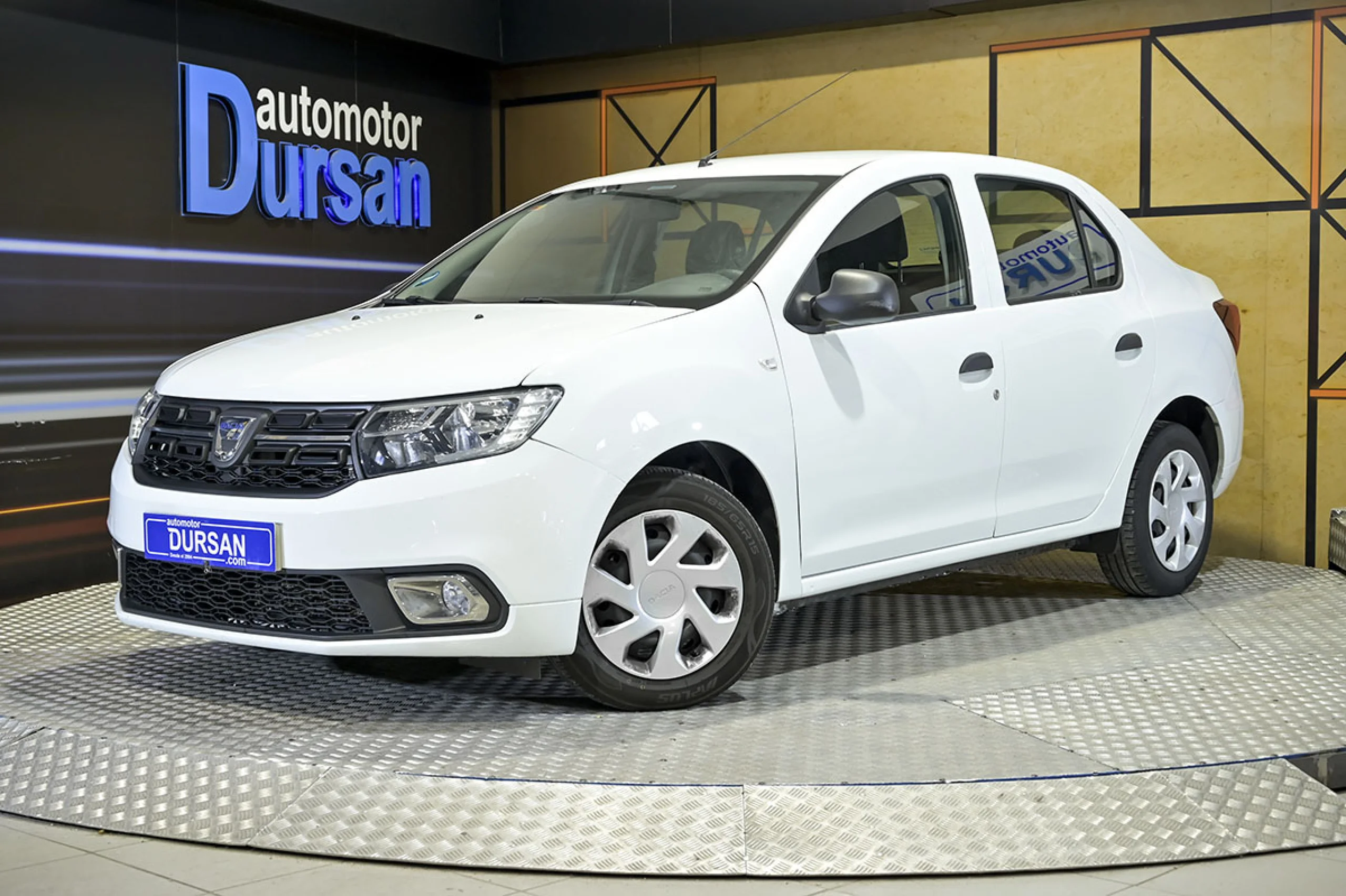 Dacia Logan Essential TCE 66kW 90CV GLP  18 - Foto 1