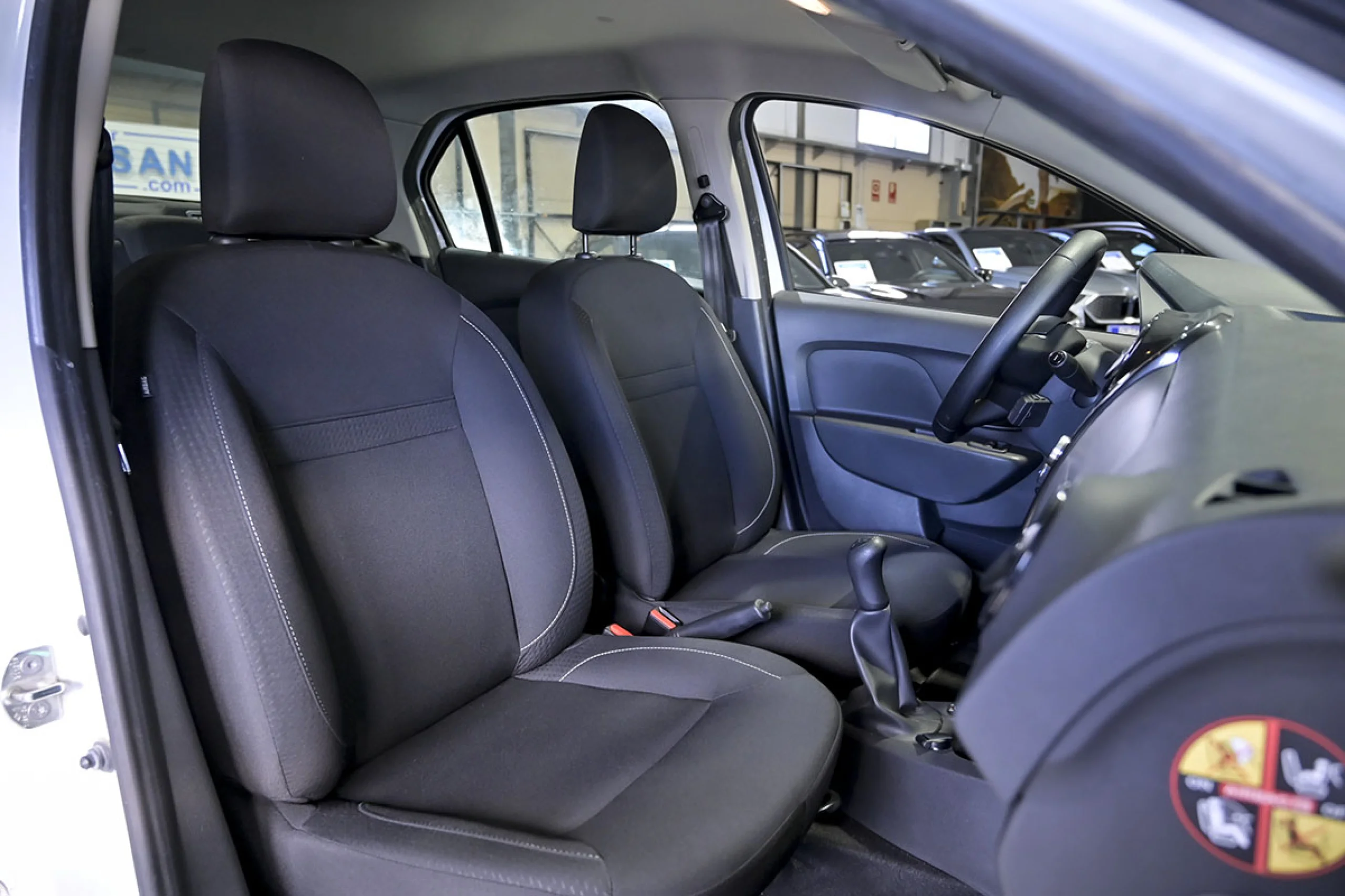 Dacia Logan Essential TCE 66kW 90CV GLP  18 - Foto 29