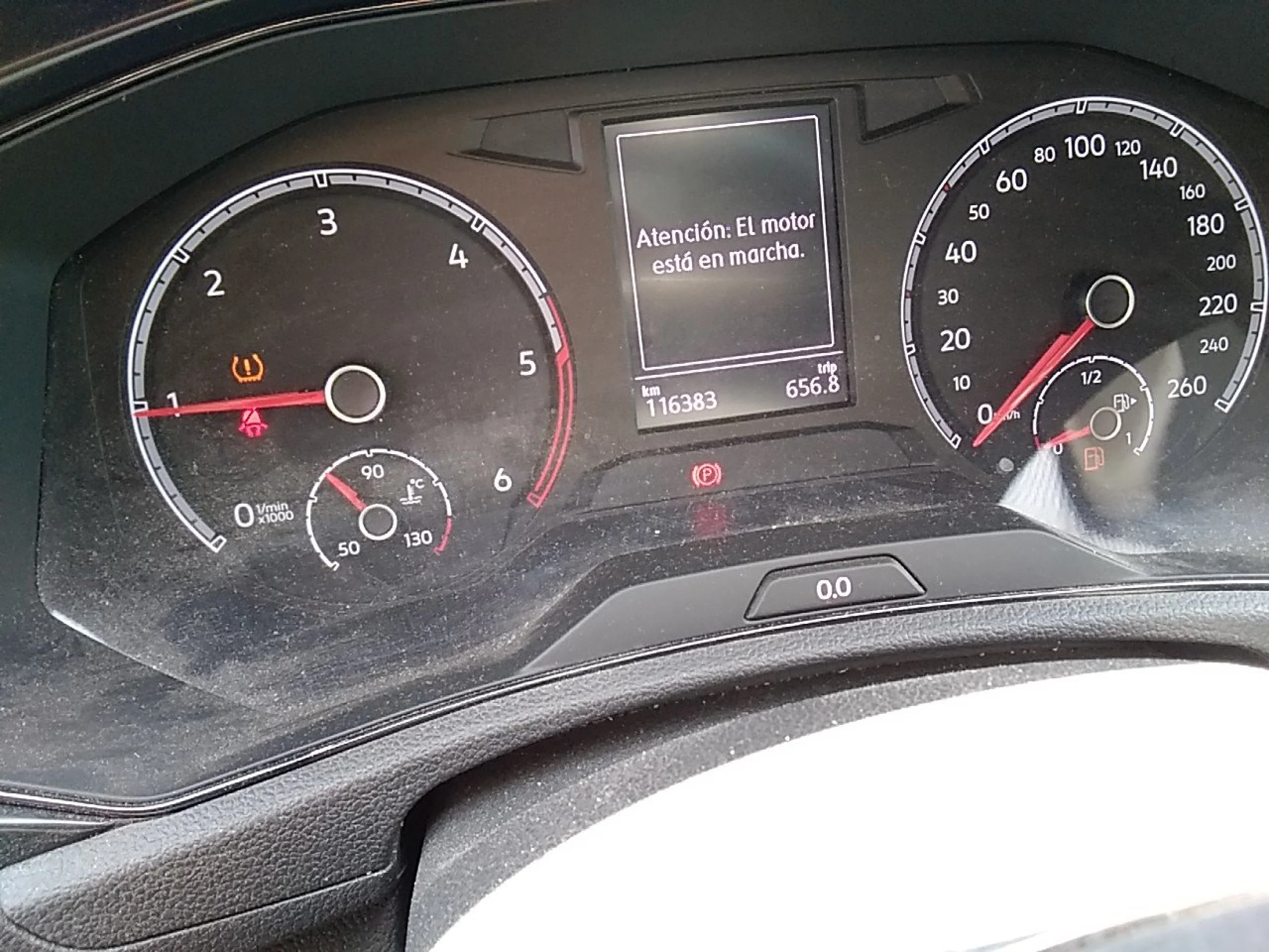 Volkswagen T-Roc Edition 1.6 TDI 85kW (115CV) - Foto 8