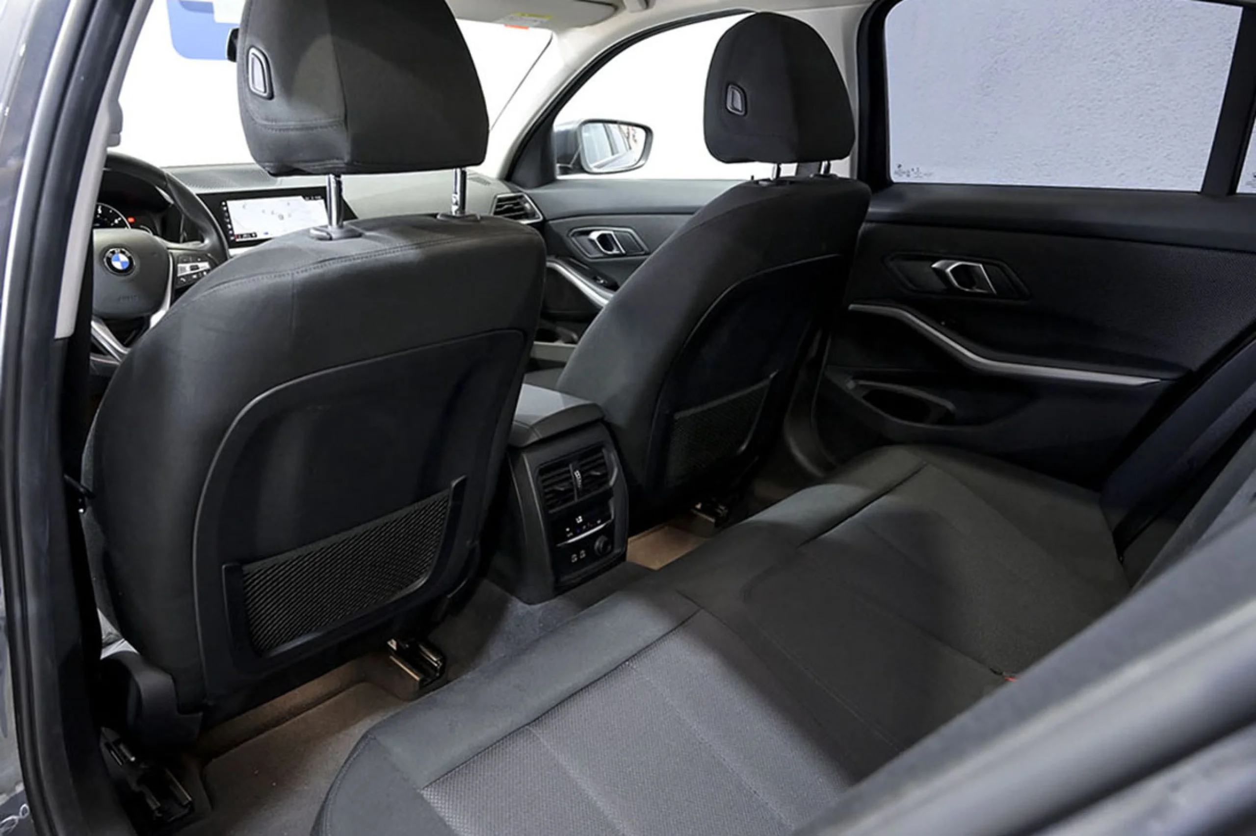 BMW 318 Serie 3 318dA Business - Foto 15