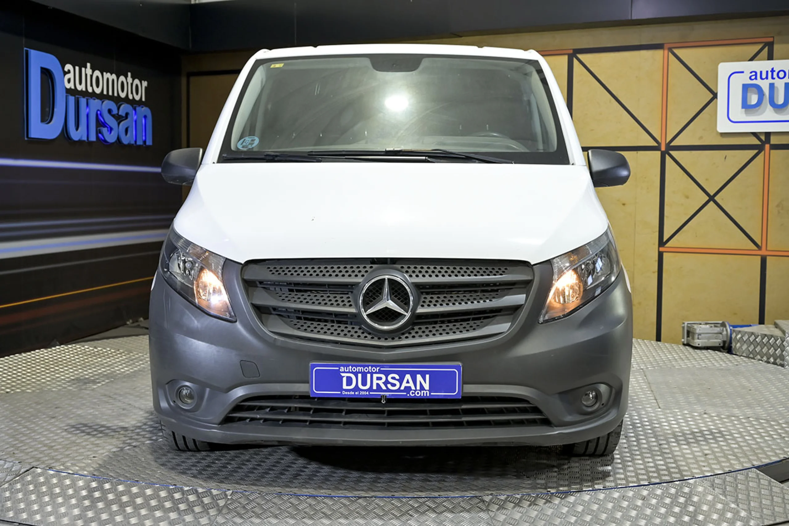 Mercedes-Benz Vito MERCEDES-BENZ Vito 110CDI 75kW furgon Base larga - Foto 2