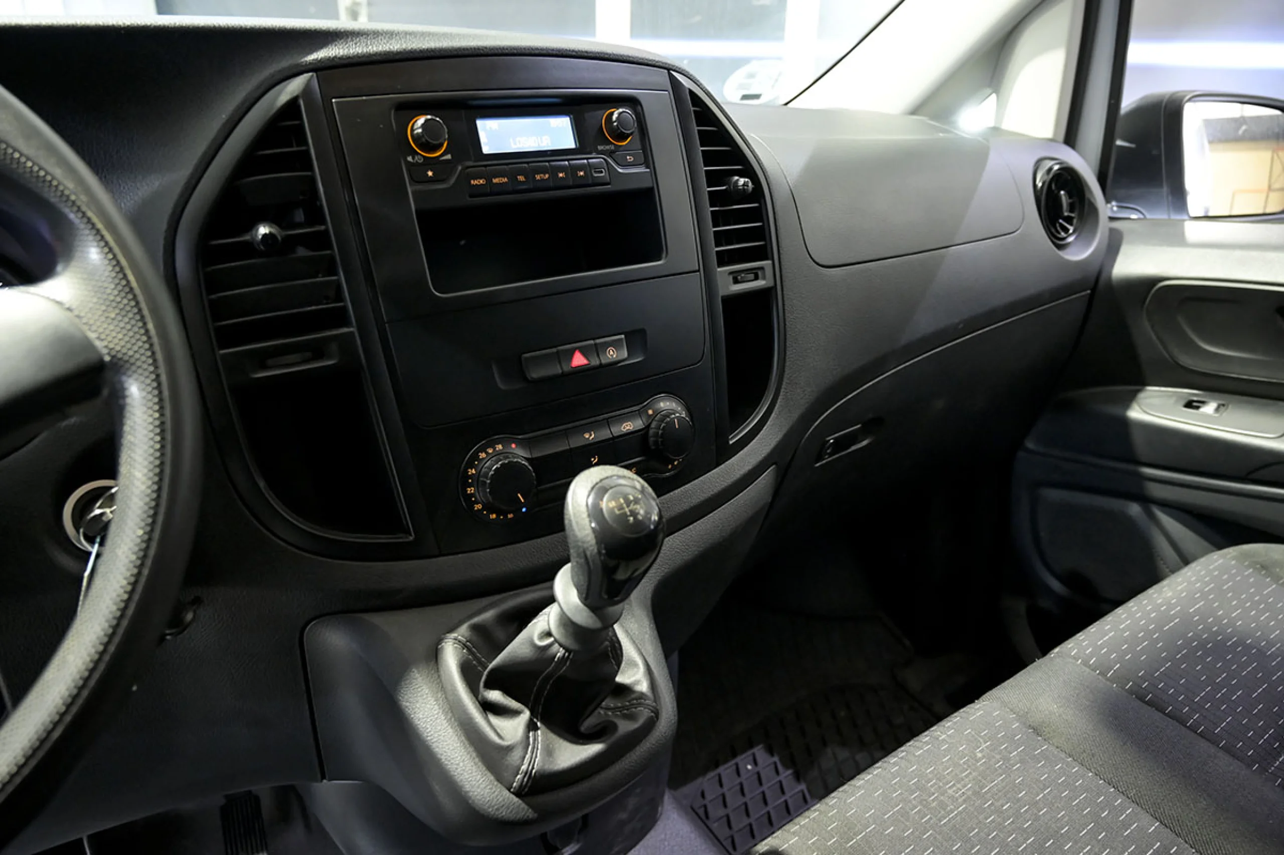 Mercedes-Benz Vito MERCEDES-BENZ Vito 110CDI 75kW furgon Base larga - Foto 23