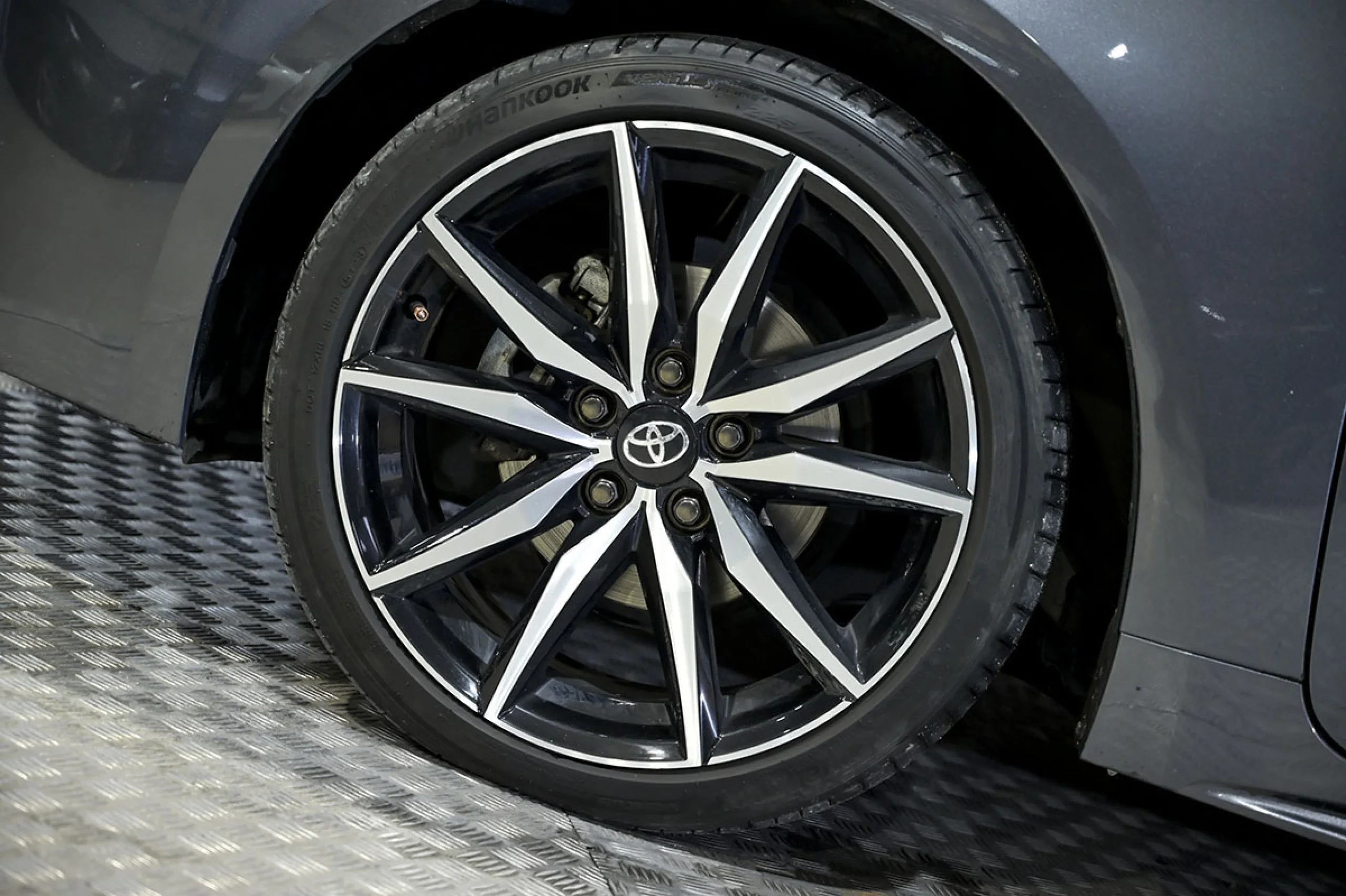 Toyota Corolla 140H GRSport - Foto 14