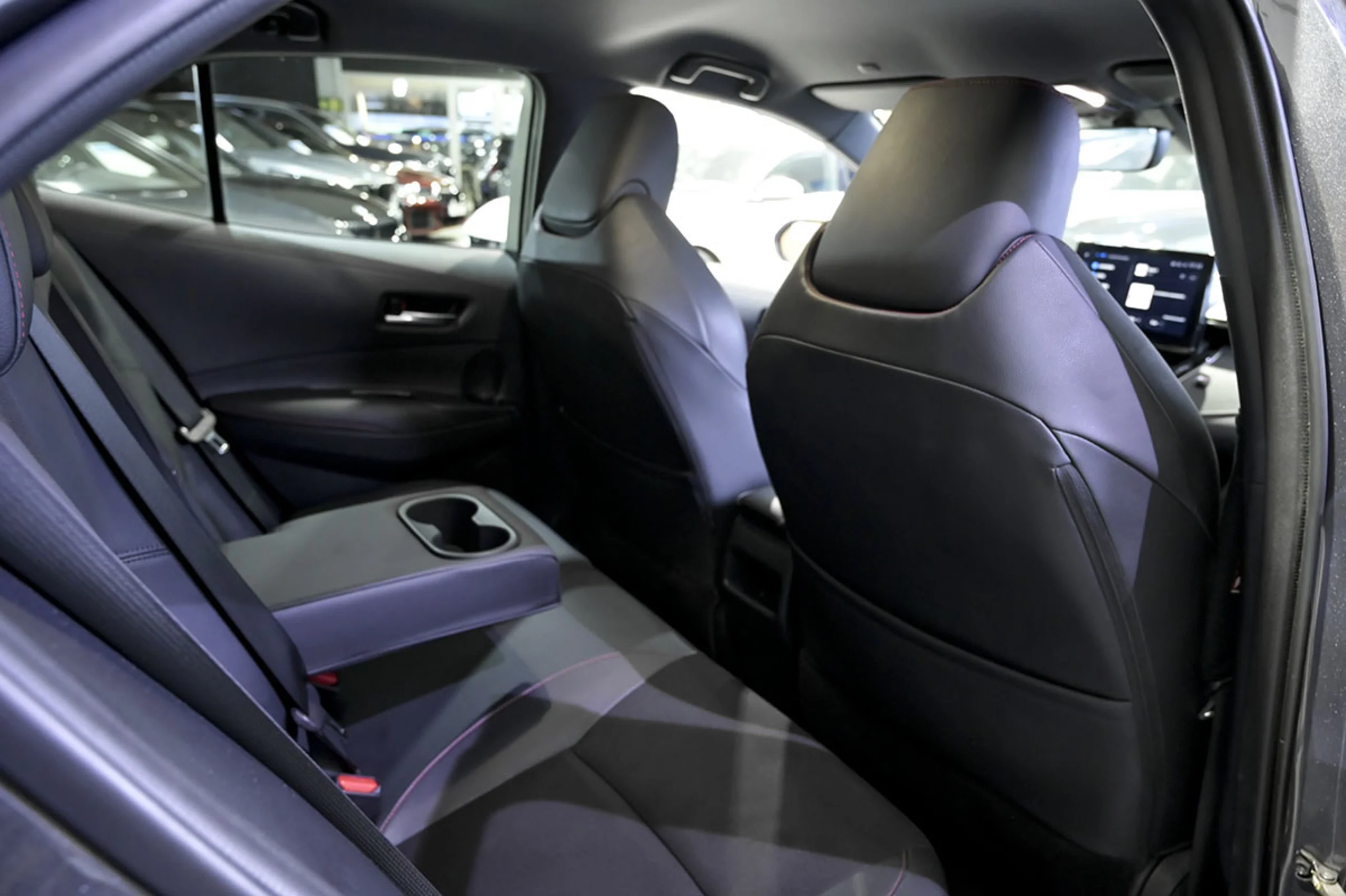 Toyota Corolla 140H GRSport - Foto 15