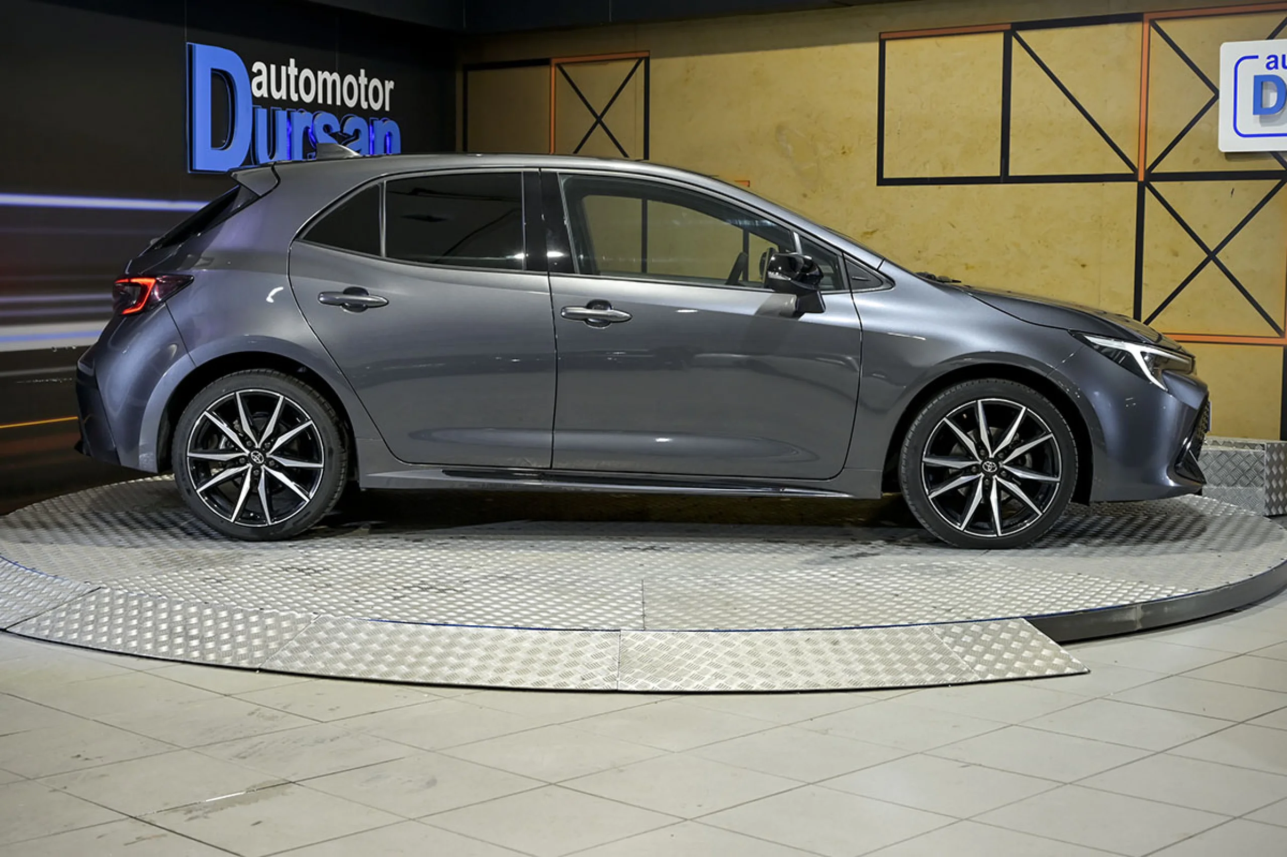 Toyota Corolla 140H GRSport - Foto 20