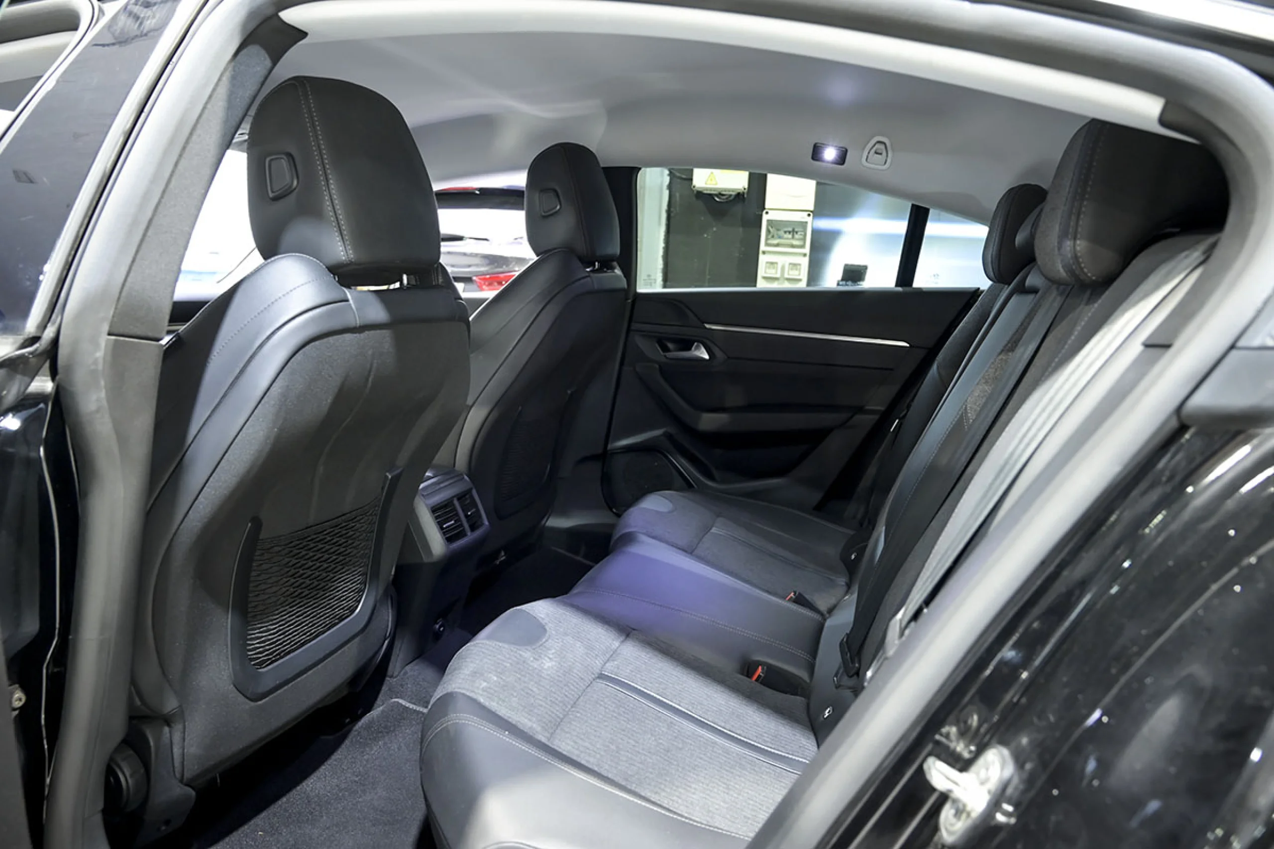 Peugeot 508 5P Allure BlueHDi 130 SS EAT8 - Foto 25