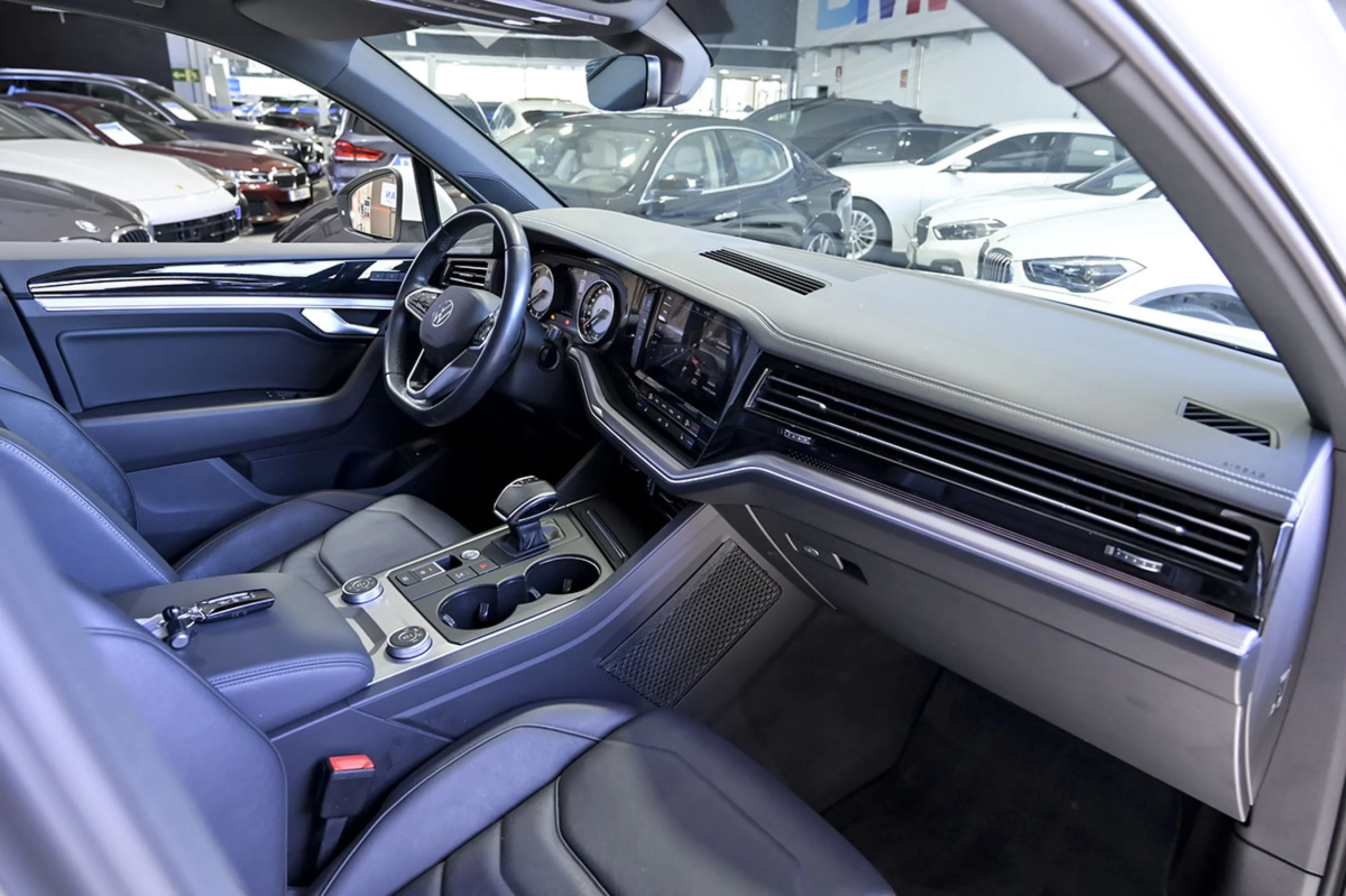 Volkswagen Touareg Prem Eleg 3.0 V6 TDI 210kW Tip 4M - Foto 31