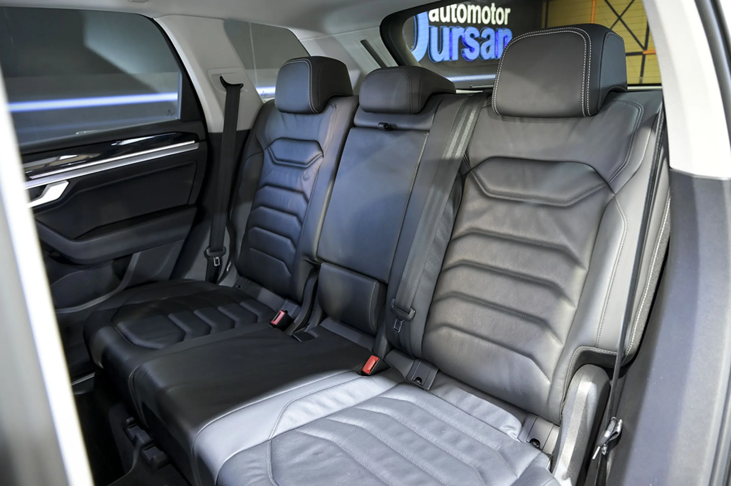 Volkswagen Touareg Prem Eleg 3.0 V6 TDI 170kW Tip 4M - Foto 16