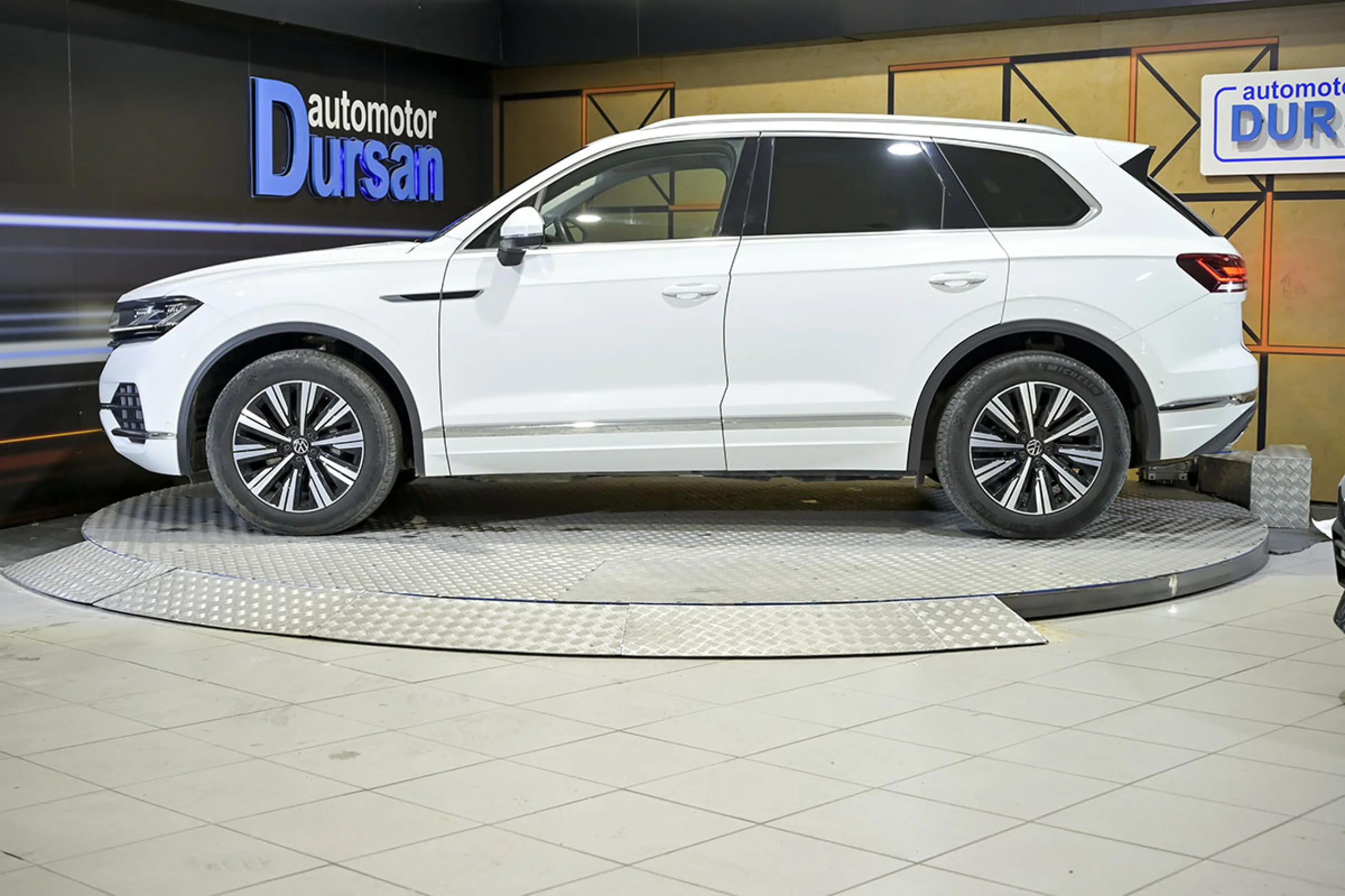 Volkswagen Touareg Prem Eleg 3.0 V6 TDI 170kW Tip 4M - Foto 18