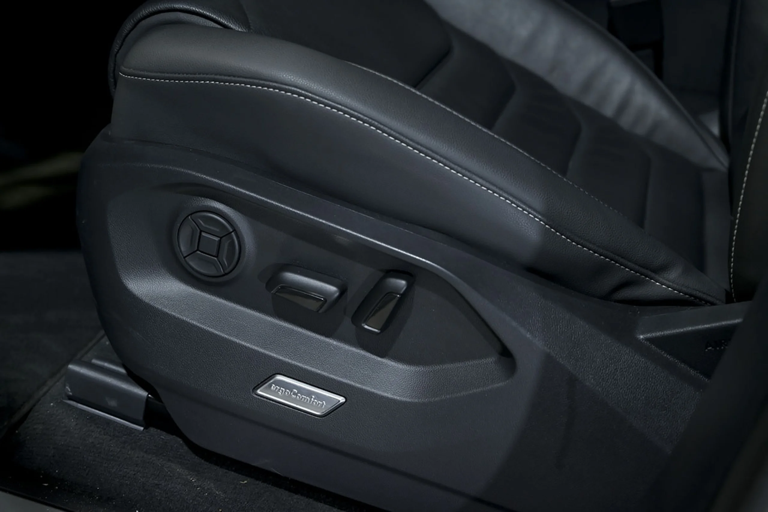 Volkswagen Touareg Prem Eleg 3.0 V6 TDI 170kW Tip 4M - Foto 23