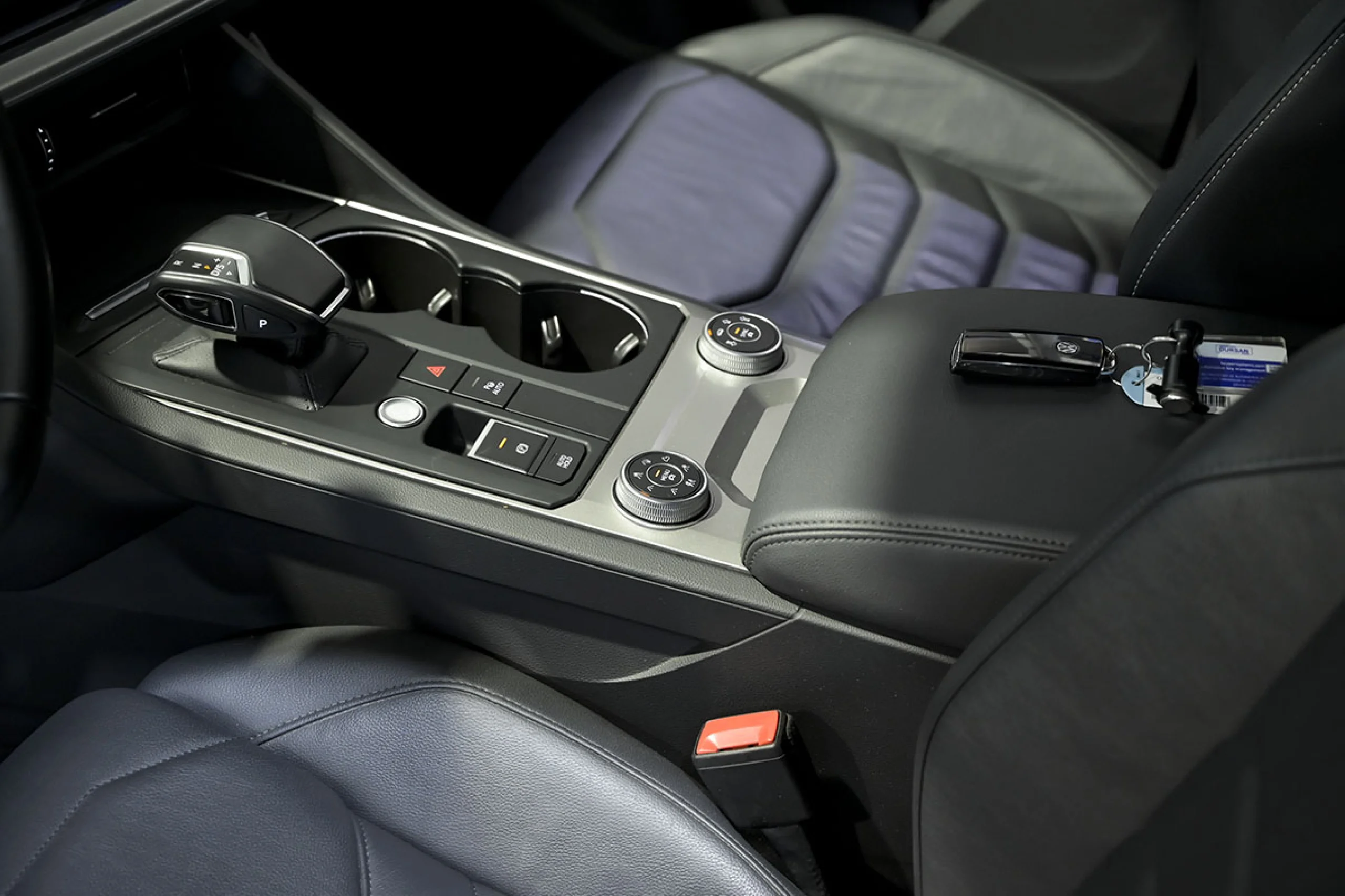 Volkswagen Touareg Prem Eleg 3.0 V6 TDI 170kW Tip 4M - Foto 29