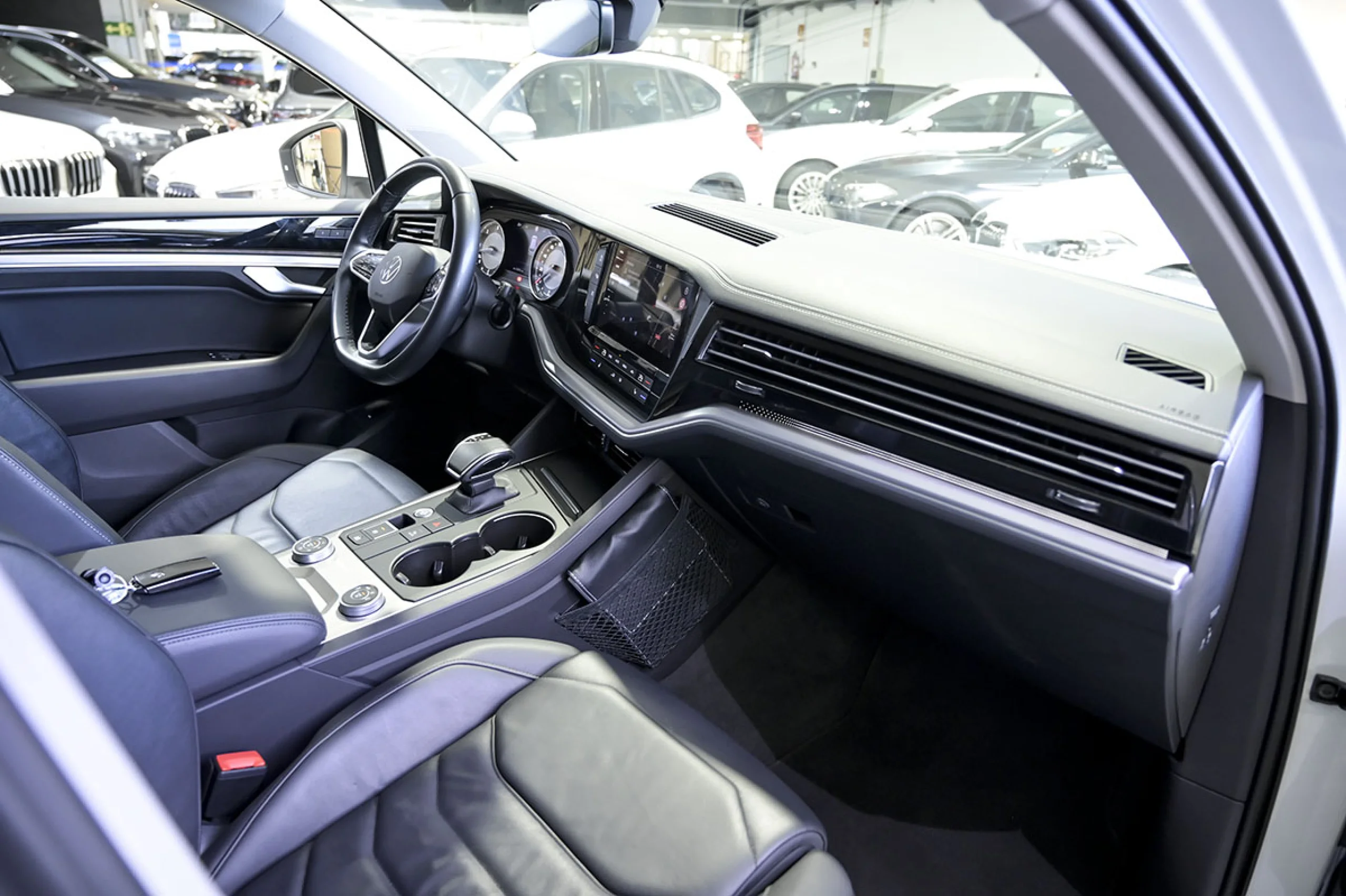 Volkswagen Touareg Prem Eleg 3.0 V6 TDI 170kW Tip 4M - Foto 31