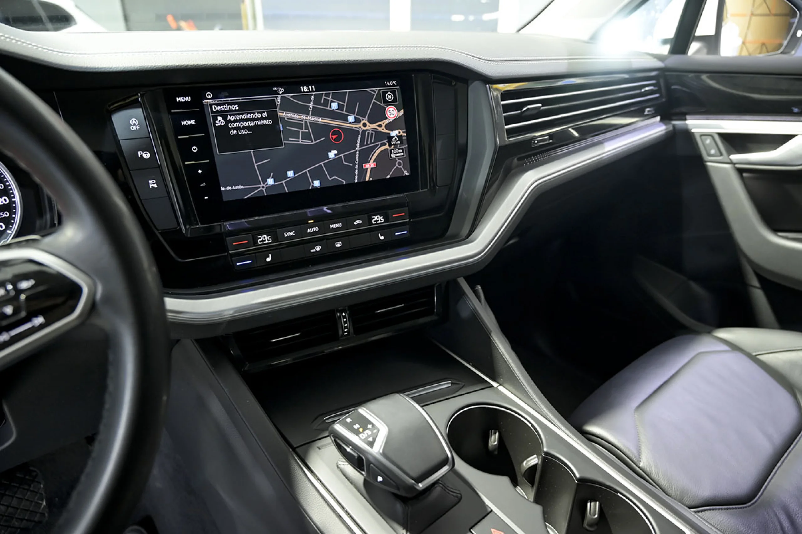 Volkswagen Touareg Prem Eleg 3.0 V6 TDI 170kW Tip 4M - Foto 35