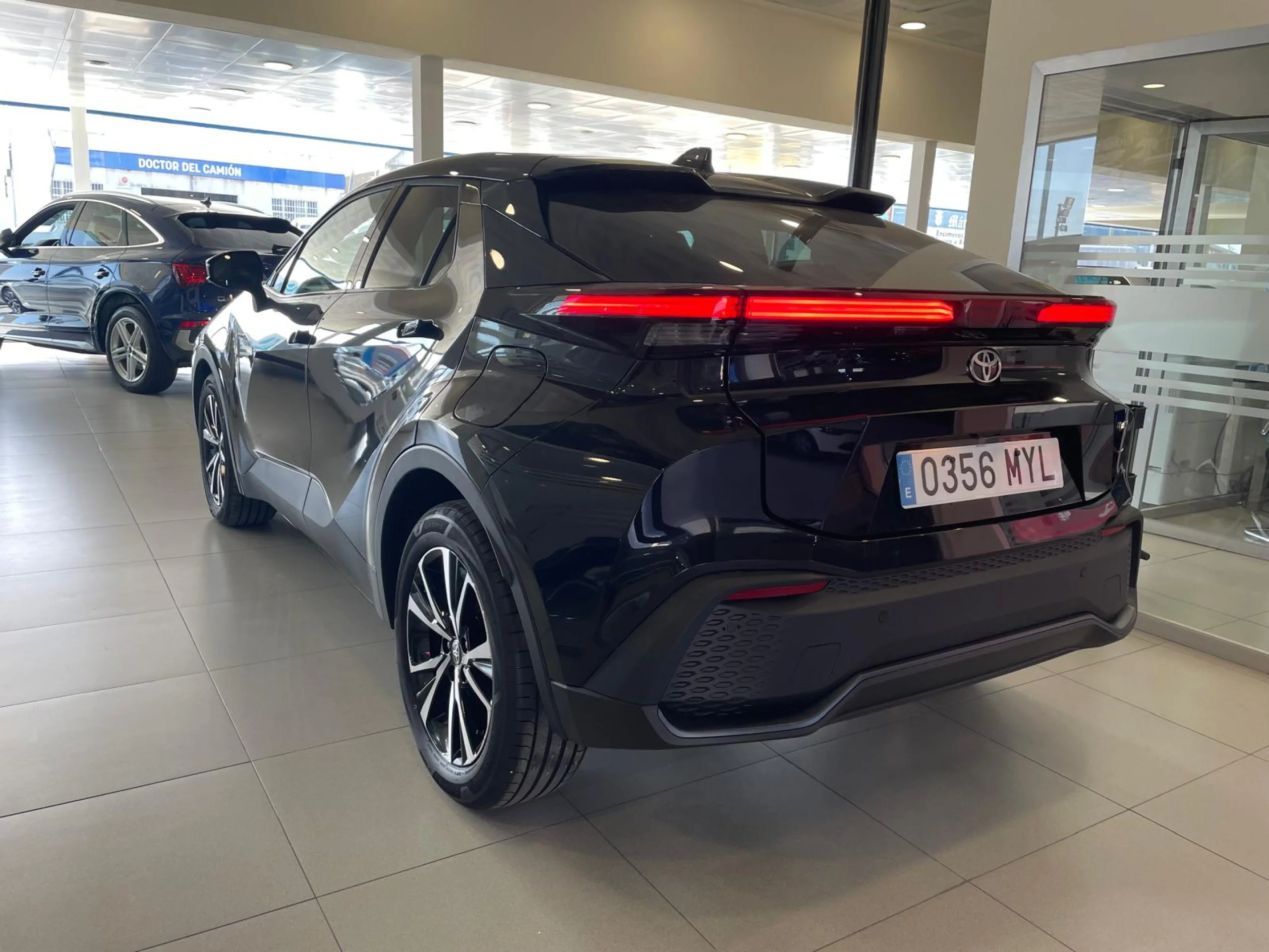 Toyota C-HR ADVANCE 2WD - Foto 4