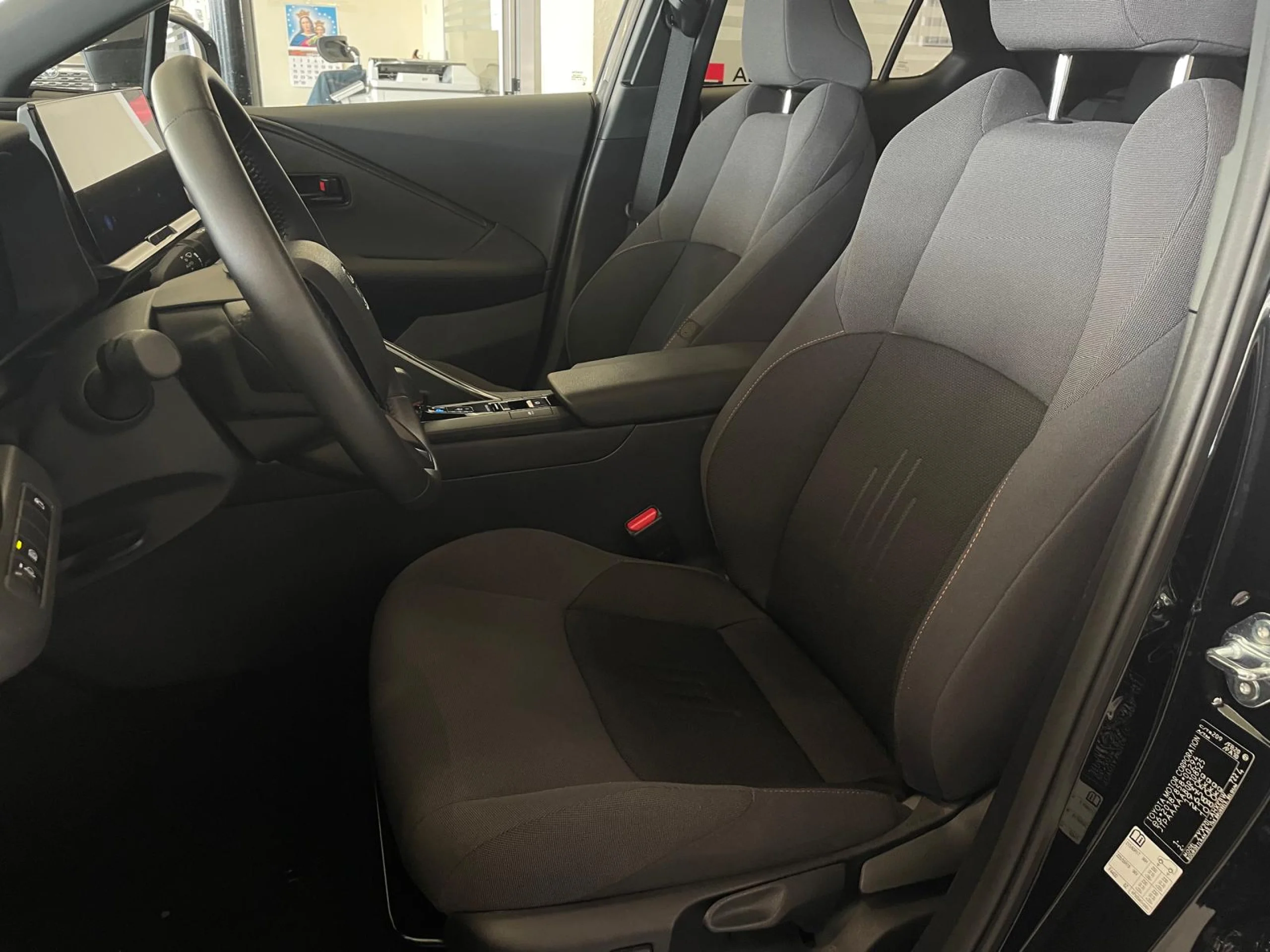 Toyota C-HR ADVANCE 2WD - Foto 10