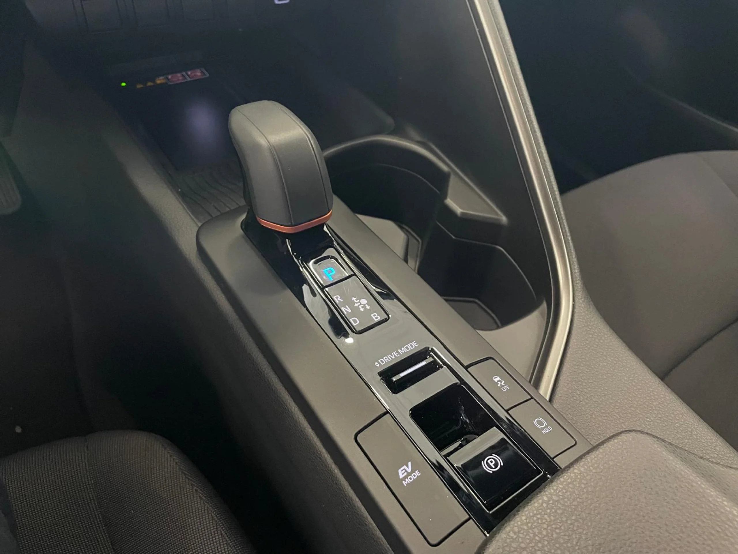 Toyota C-HR ADVANCE 2WD - Foto 16