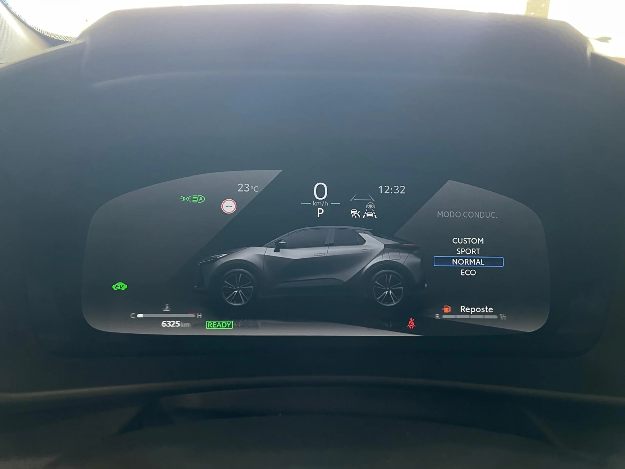 Toyota C-HR ADVANCE 2WD - Foto 22