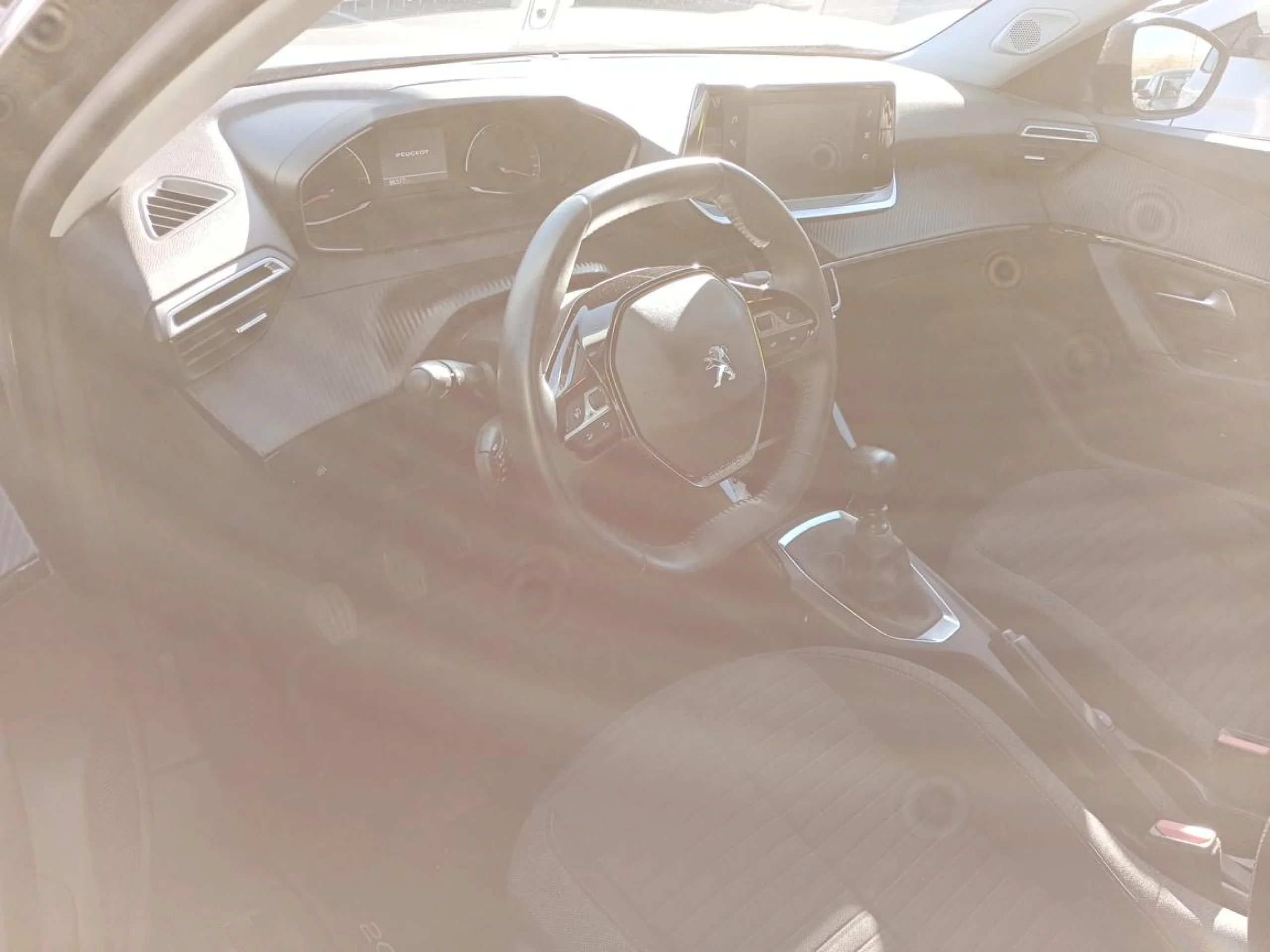 Peugeot 2008 Active Pack BlueHDI 81kW (110CV) - Foto 5