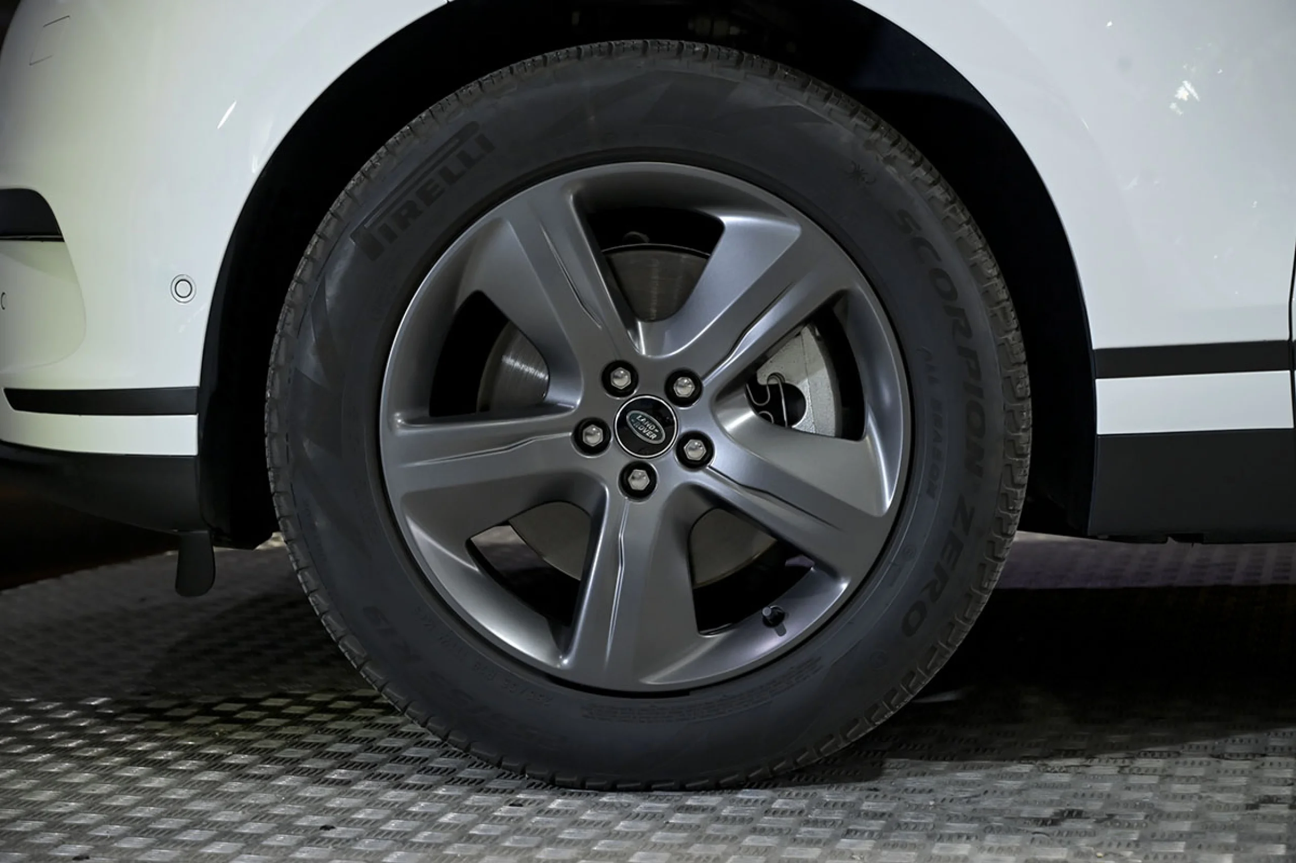 Land Rover Range Rover Velar 2.0D I4 150kW 204CV S 4WD Auto - Foto 18