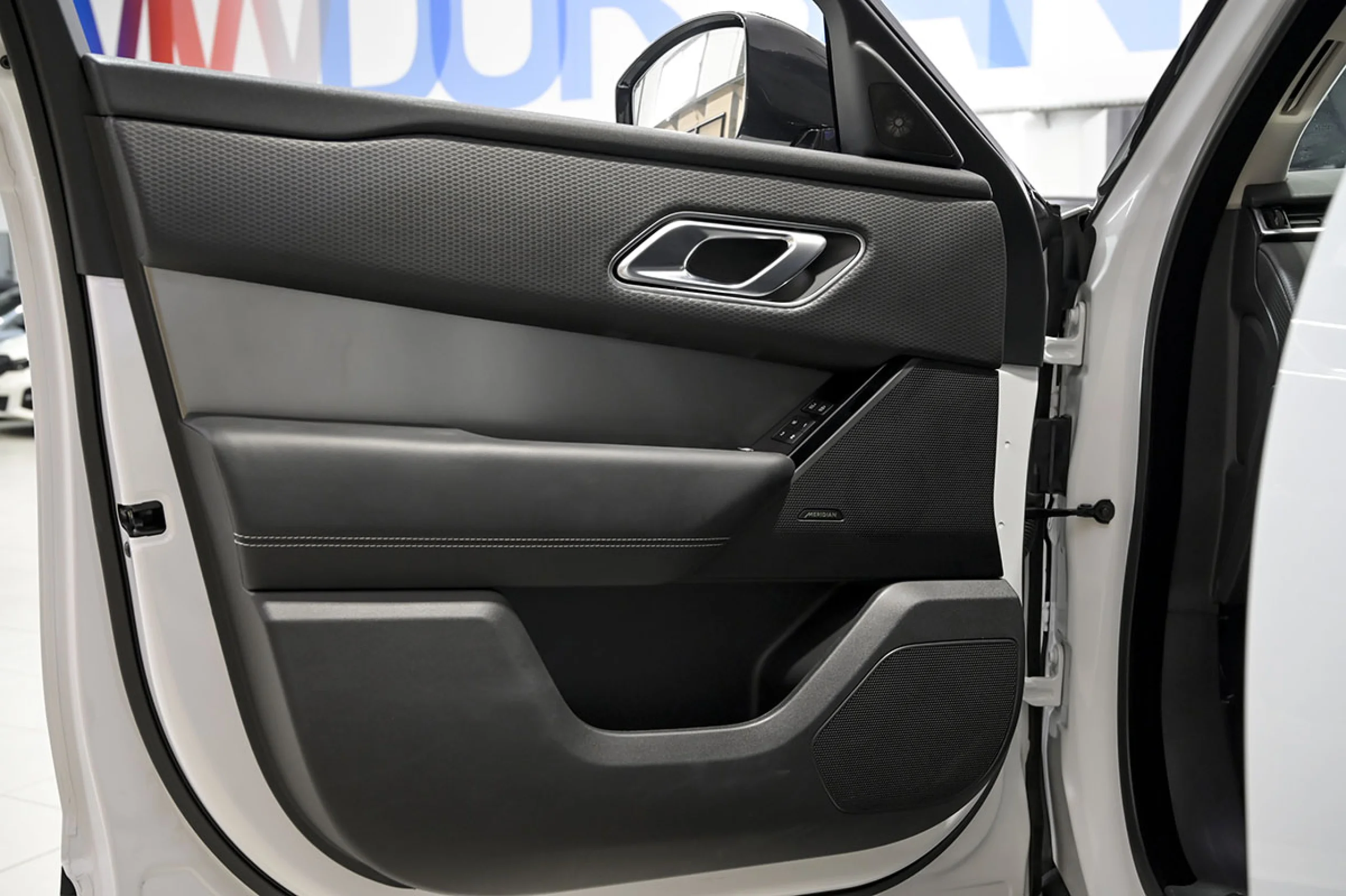 Land Rover Range Rover Velar 2.0D I4 150kW 204CV S 4WD Auto - Foto 19