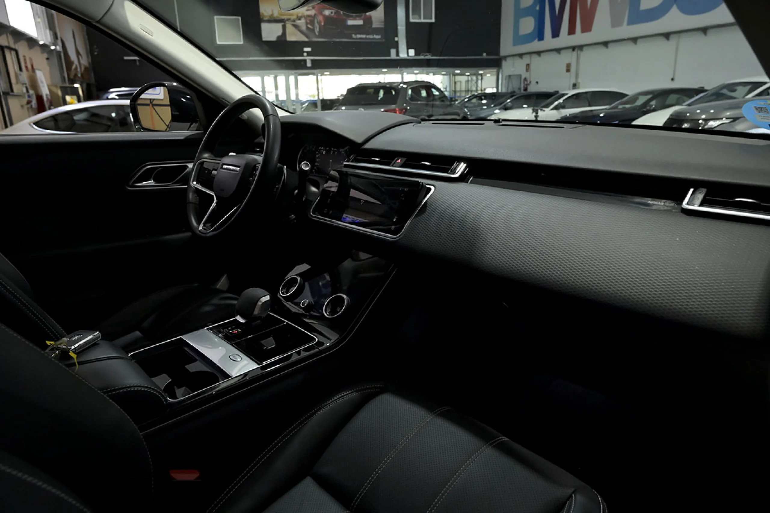 Land Rover Range Rover Velar 2.0D I4 150kW 204CV S 4WD Auto - Foto 25