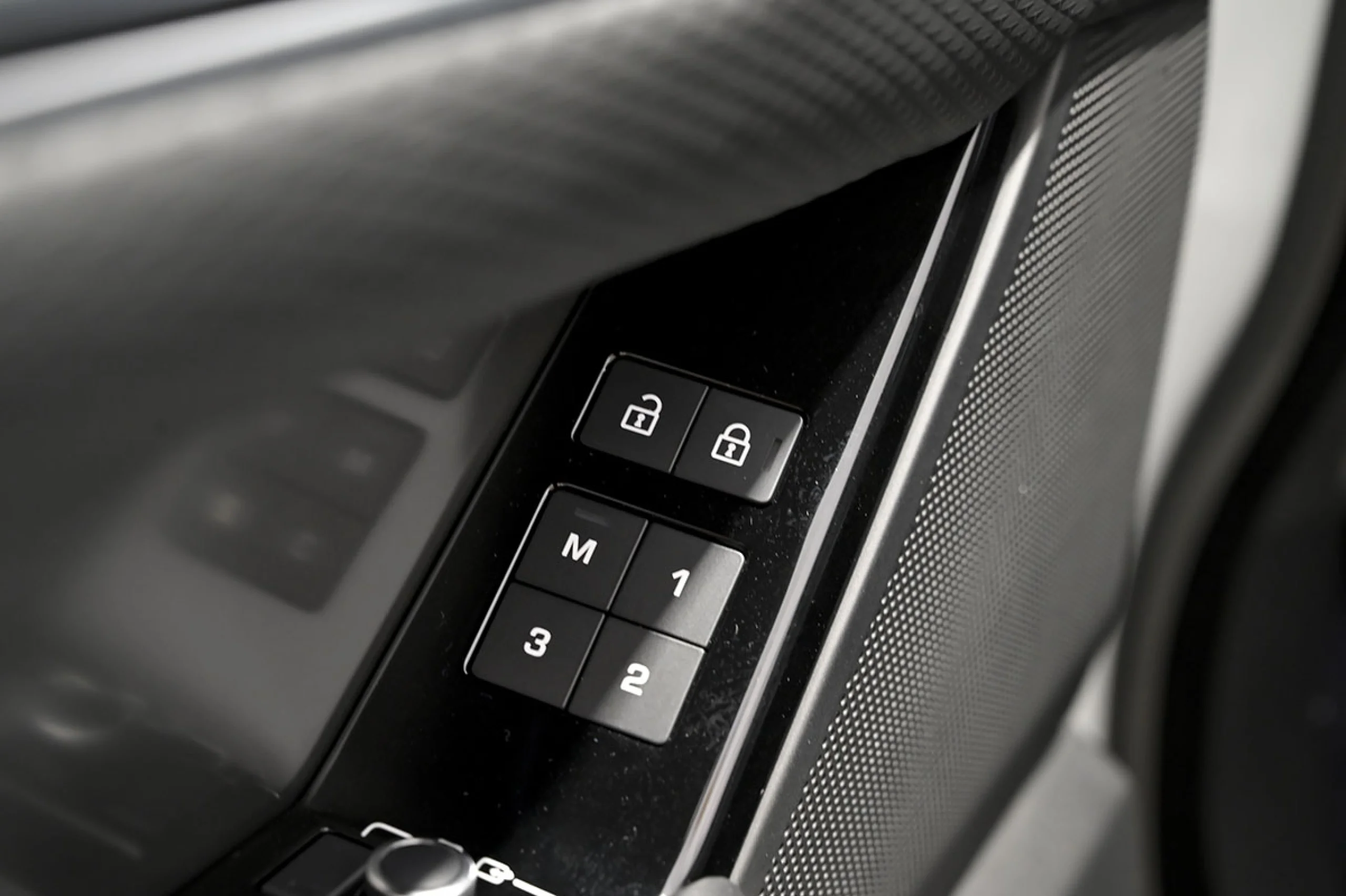 Land Rover Range Rover Velar 2.0D I4 150kW 204CV S 4WD Auto - Foto 31