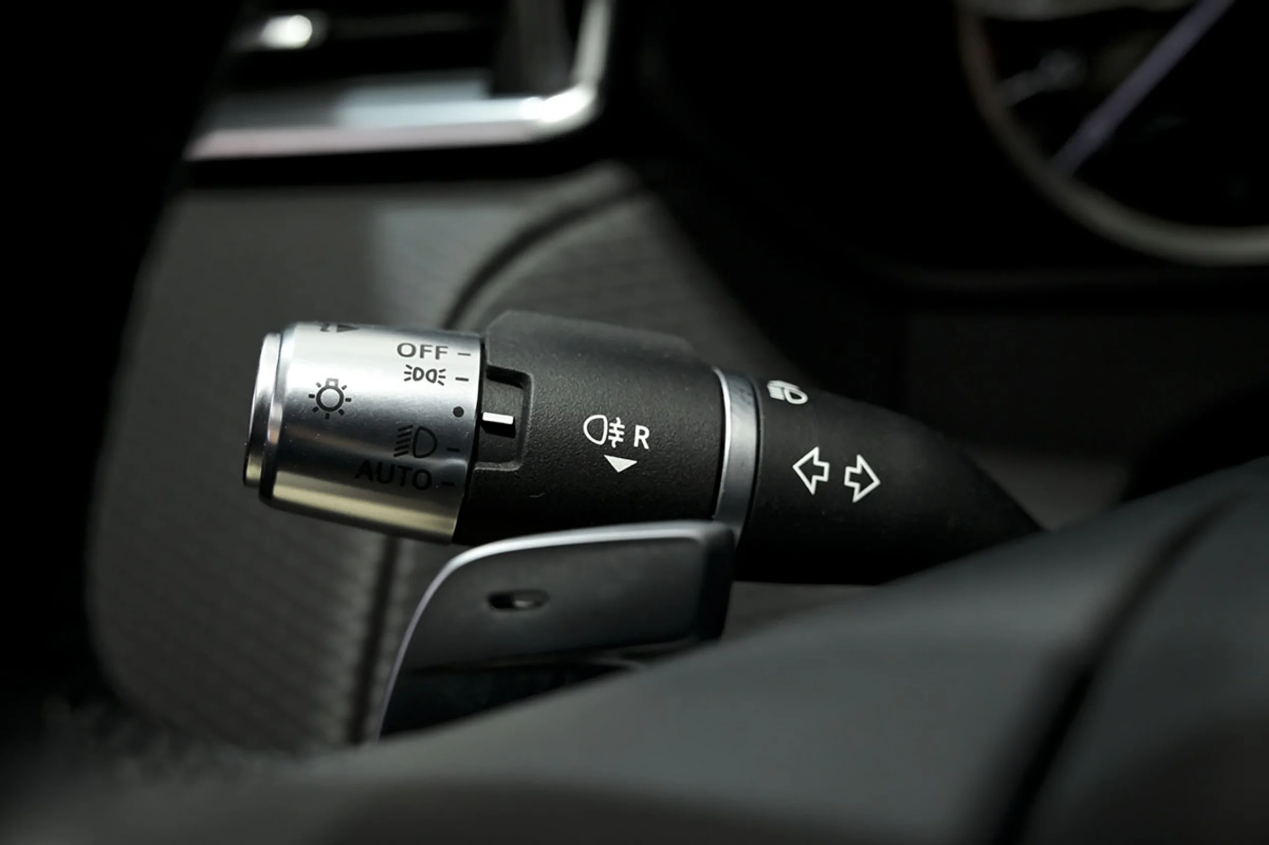 Land Rover Range Rover Velar 2.0D I4 150kW 204CV S 4WD Auto - Foto 34