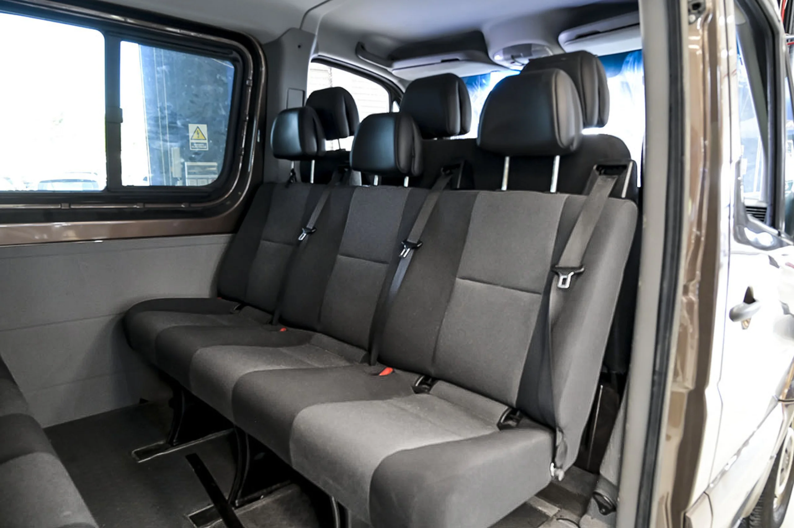 Volkswagen Crafter PRO Kombi 2.0TDI 163cv BMT 35 Medio - Foto 10