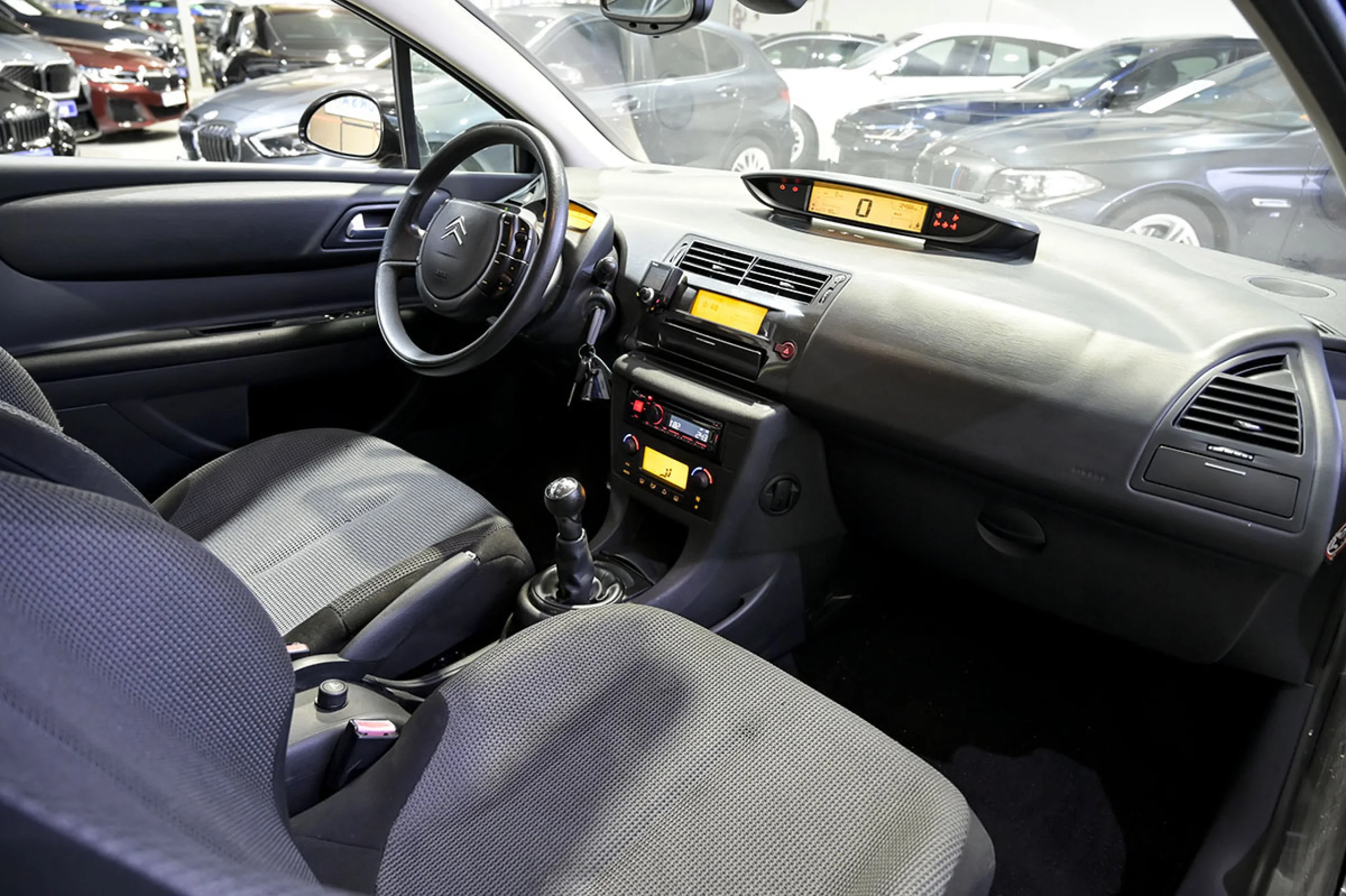 Citroen C4 1.6 HDi 110 Collection - Foto 30