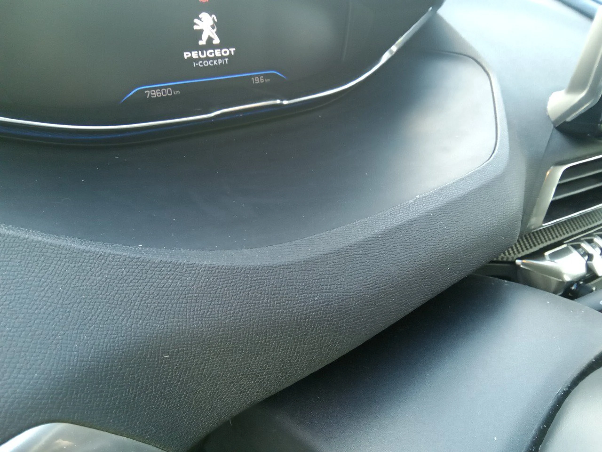 Peugeot 3008 1.5 BlueHDi 96kW (130CV) S&amp;S Active Pack - Foto 8