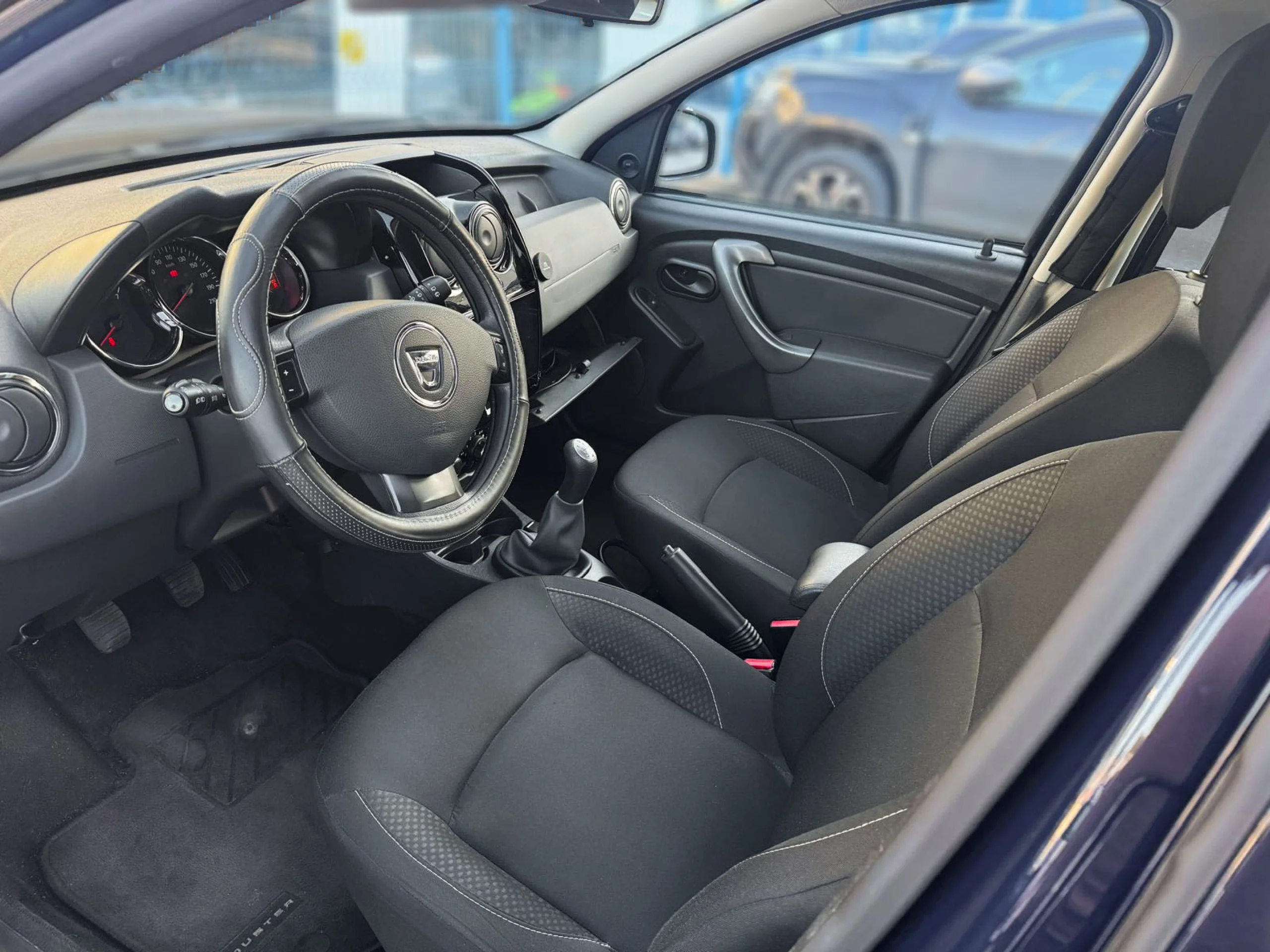 Dacia Duster Base 1.6 84kW 114CV 4X2 2017 - Foto 7